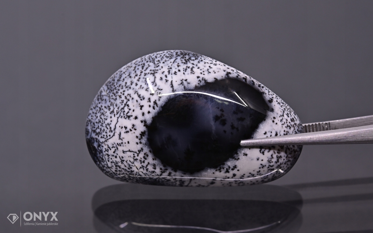 Dendritový achát z Turecka kabošon nepravidelný 38x