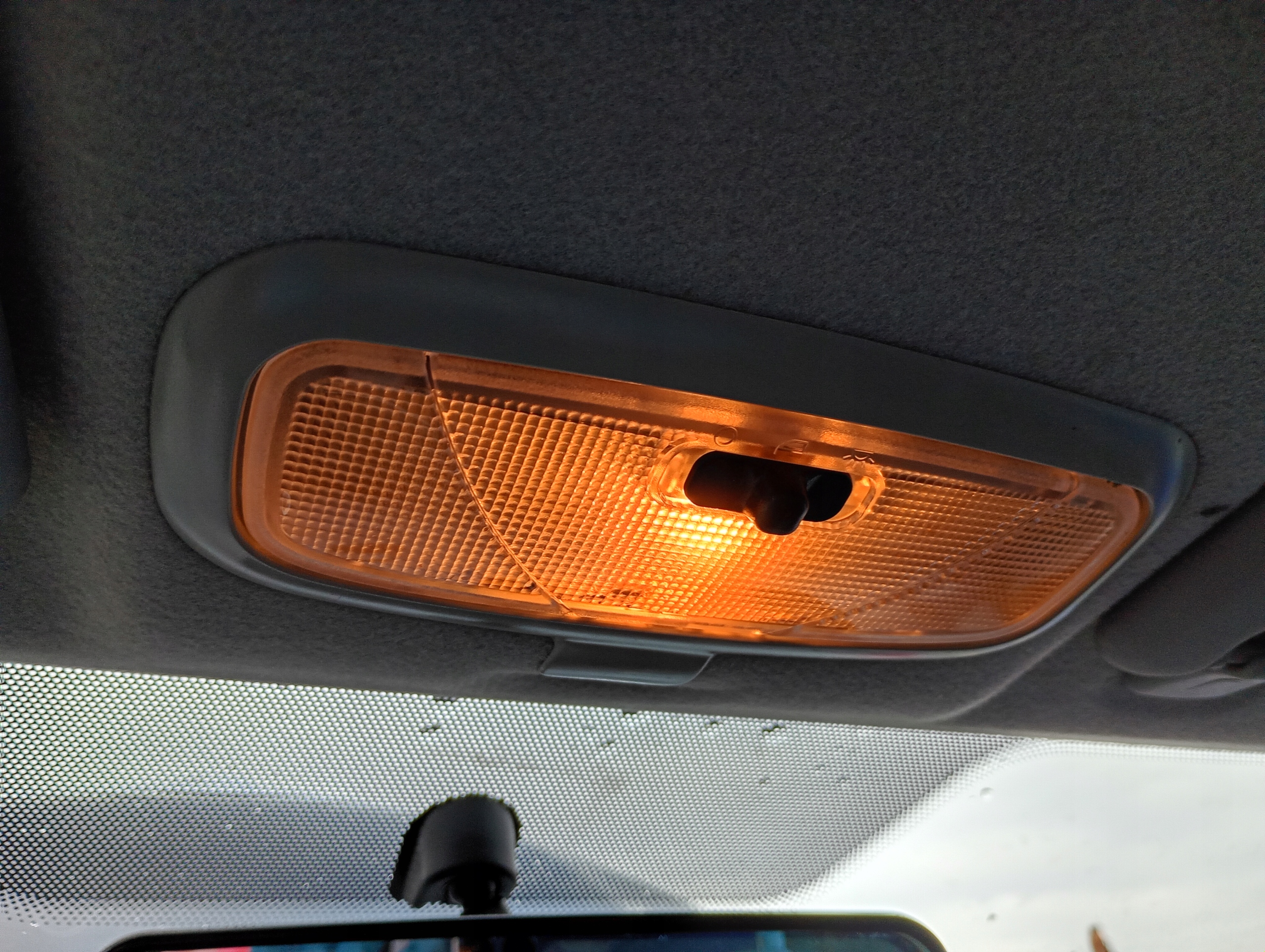 Mazda 2 II 03-07 OSWIETLENIE cabs light inner SUFITOWA