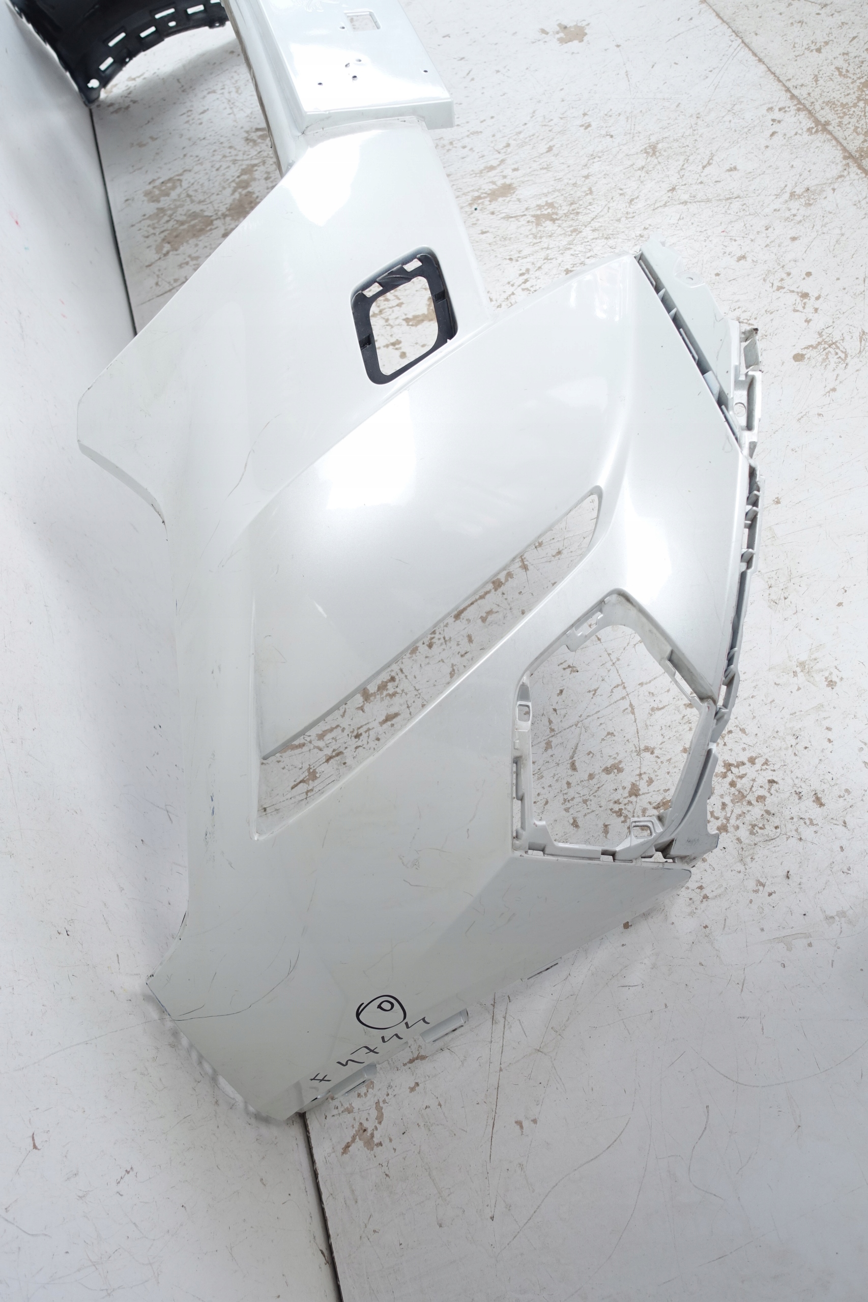 PEUGEOT 2008 II 2019- bumper front front 9826322180