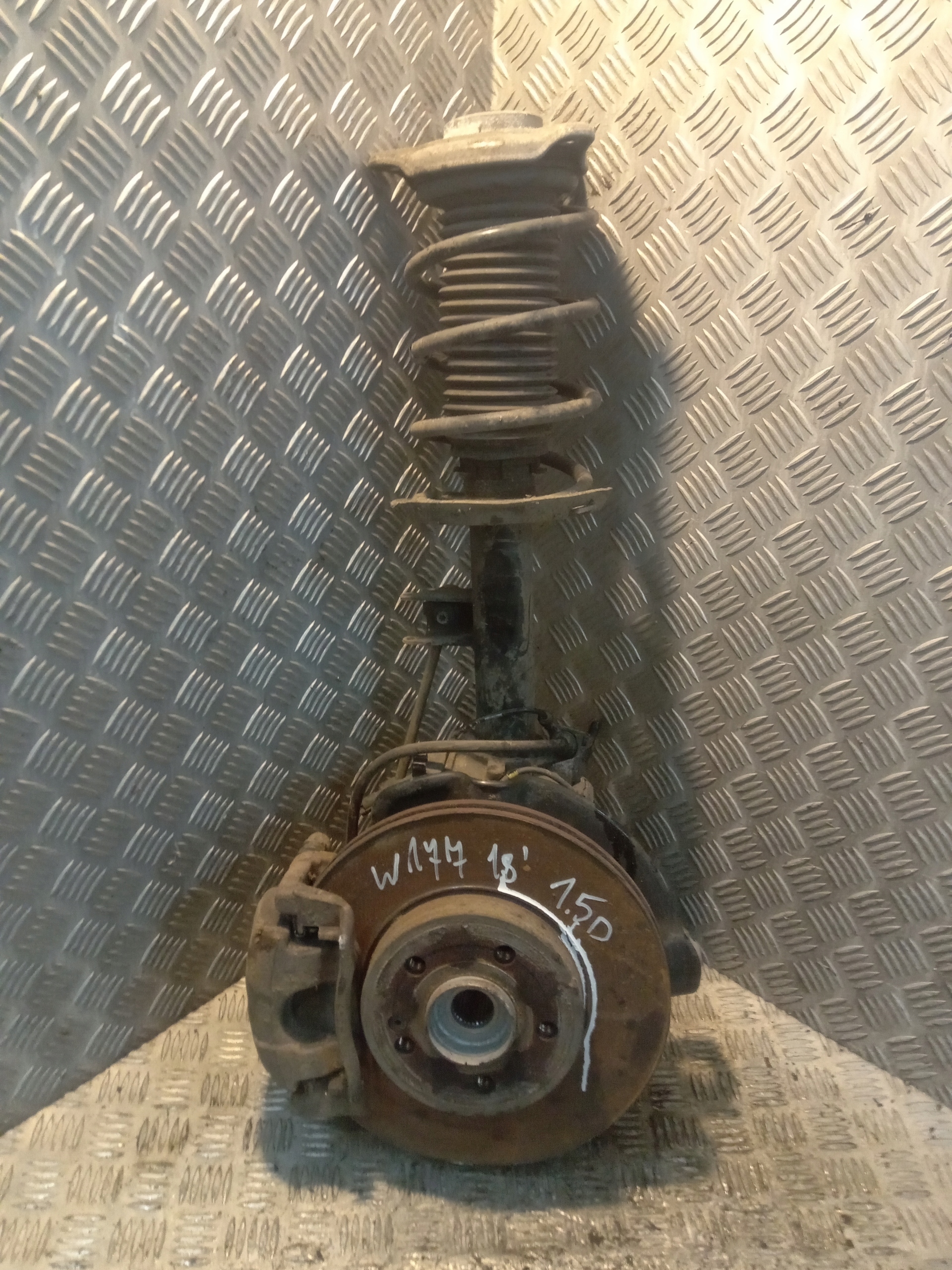 A1773209100 - MERCEDES W177 левый кроссовер MACPHERSON 1.5 D