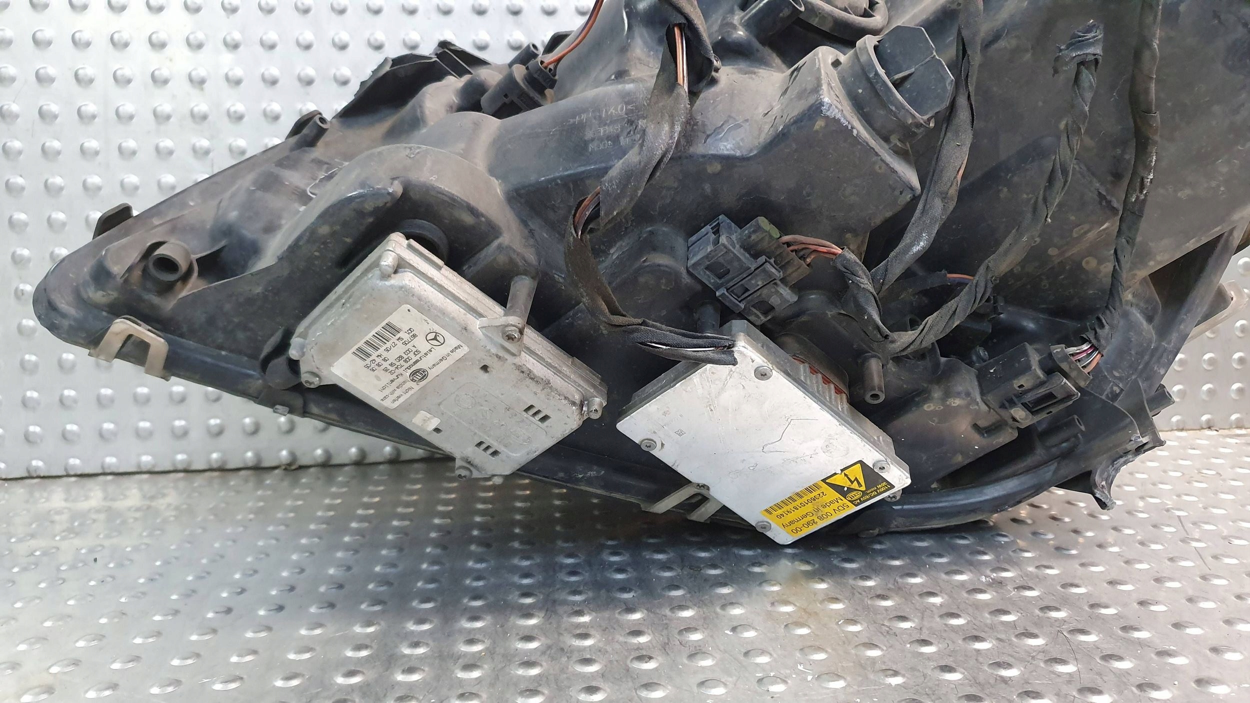 light XENON front right MERCEDES ML W164 positioning 05