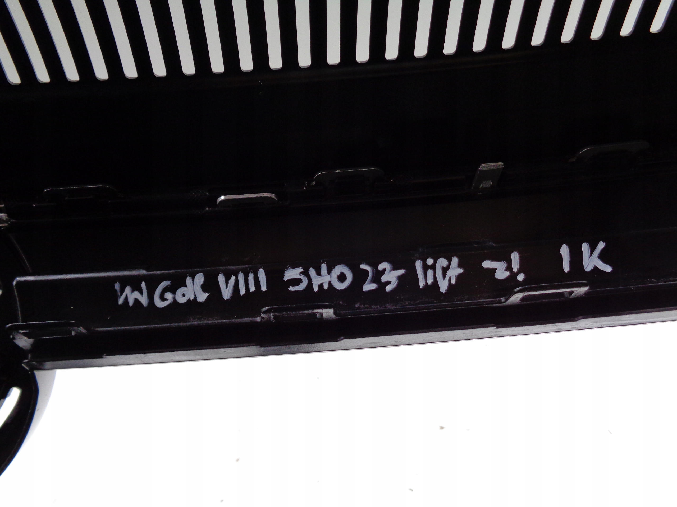 Grille VW GOLF VIII 8 5H 5H0 23- LIFT