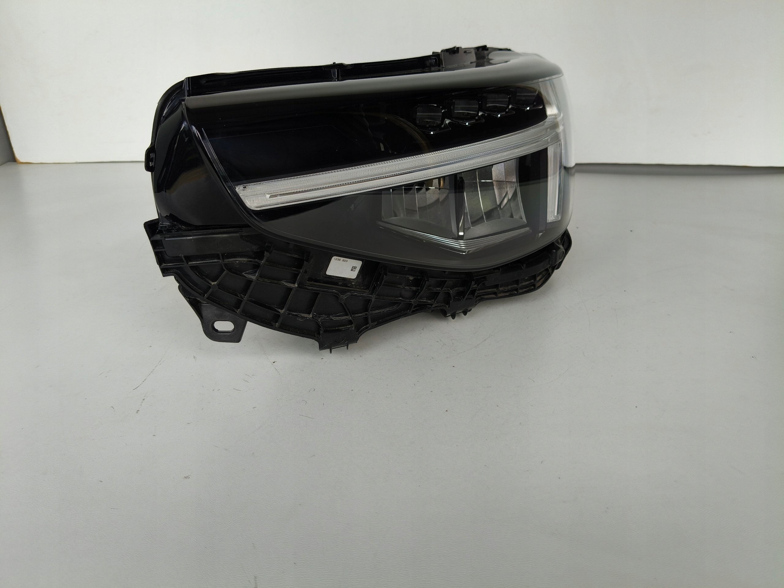 light left REFLEKTOR VOLVO XC40 22- LIFT C40 FULL LED