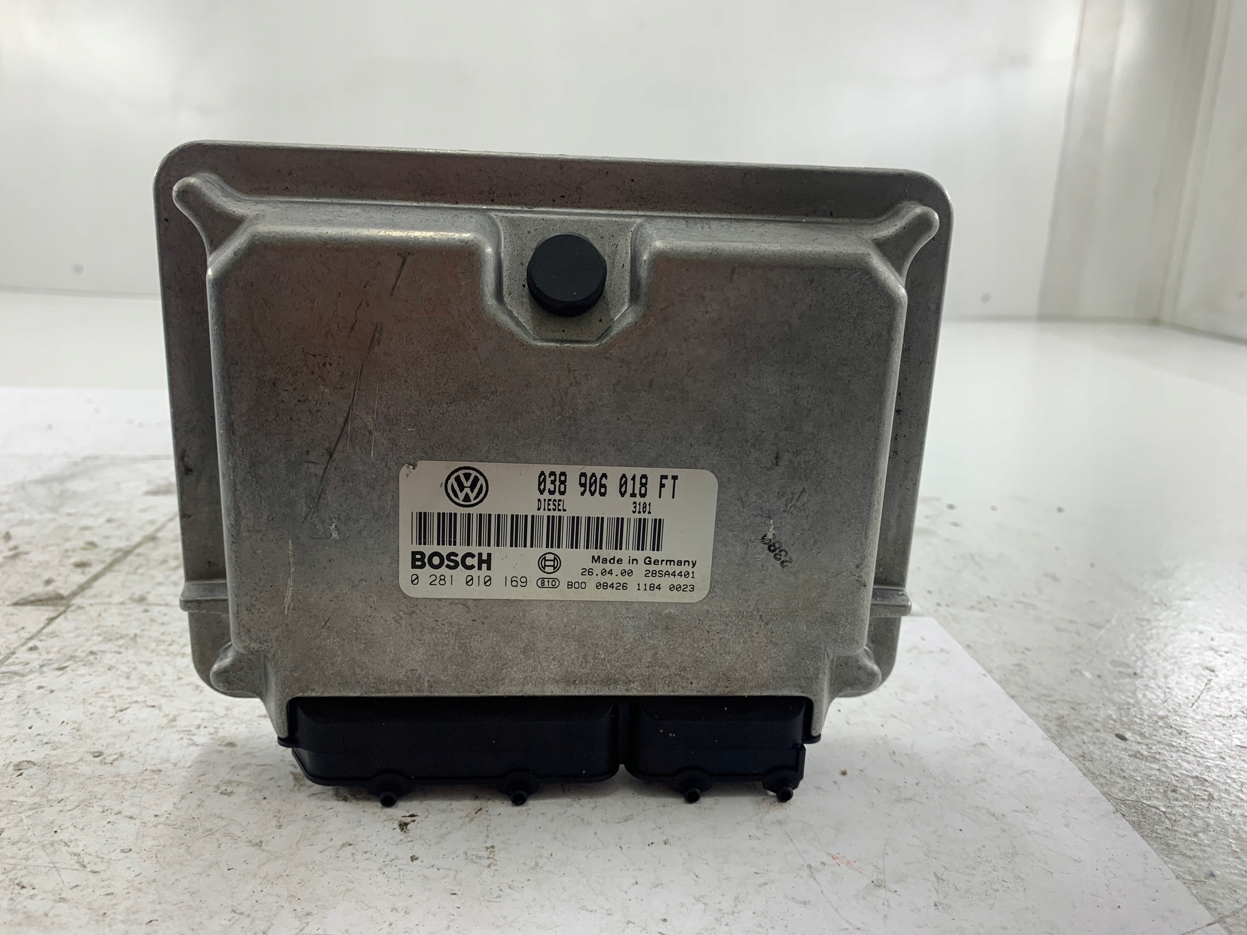VW PASSAT B5 1.9 TDI unité de commande électronique uce moteur 038906018FT