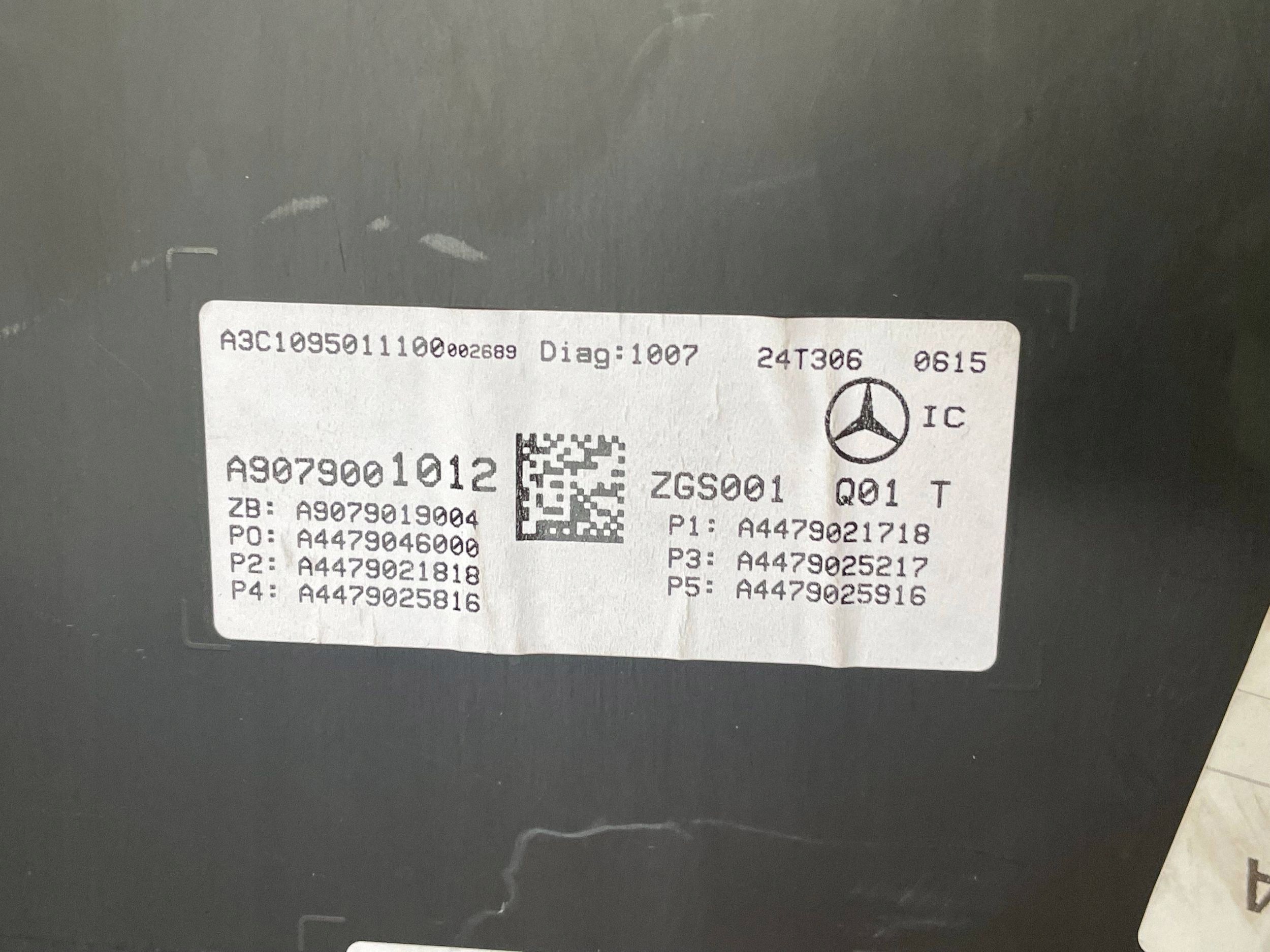 Mercedes-Benz eSprinter 3,5t clock dials 2025 A9079001012 !J