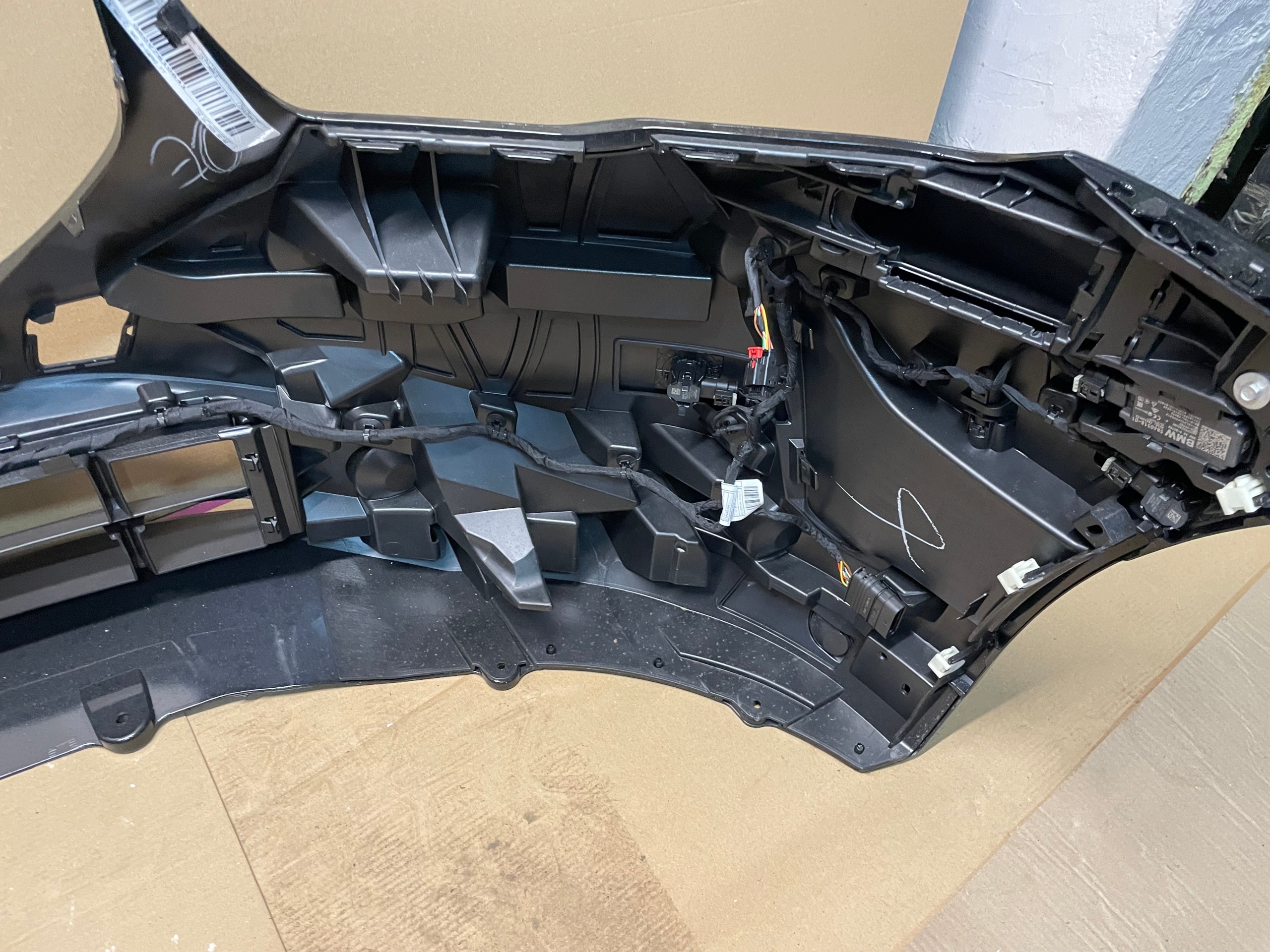 bumper front 6X PDC complete BMW 5 G60 G61 colour 475 EUROPA