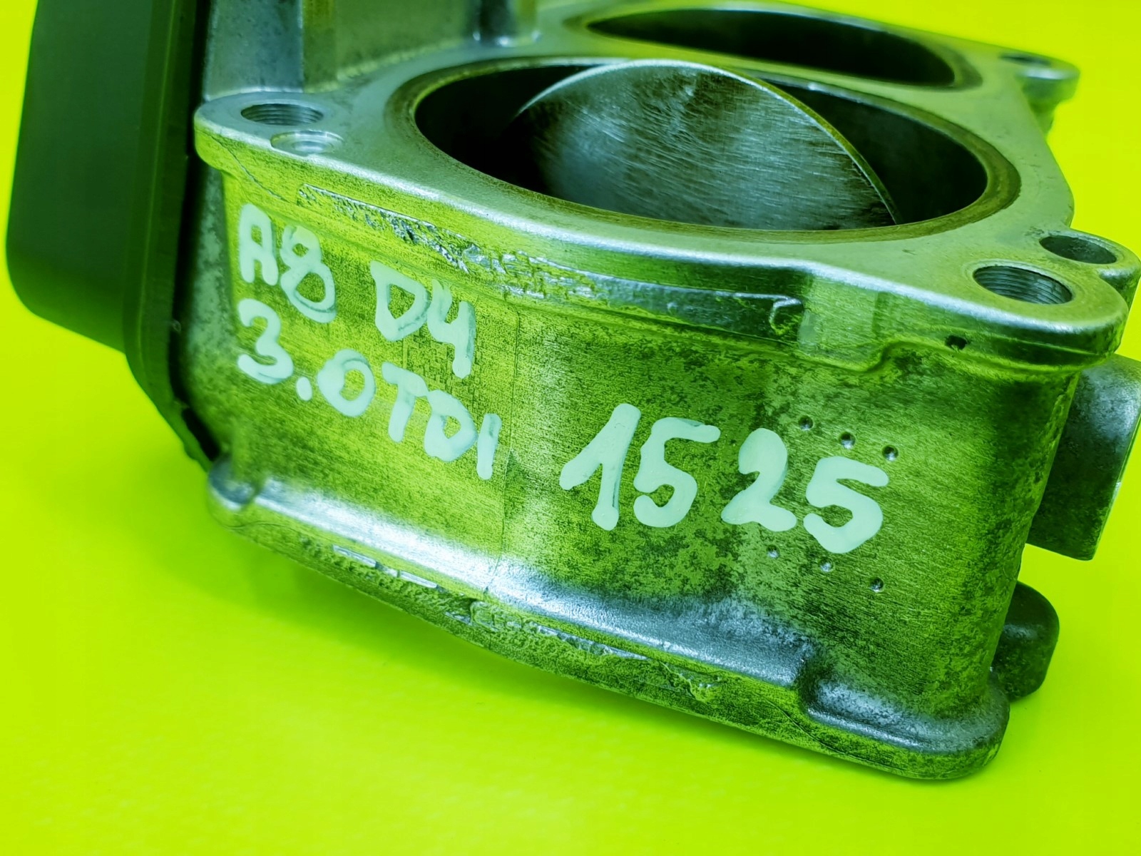 ДРОССЕЛЬНАЯ ЗАСЛОНКА Воздух A6 C7 A7 Q7 A8 D4 Q5 3.0 tdi 059129593H