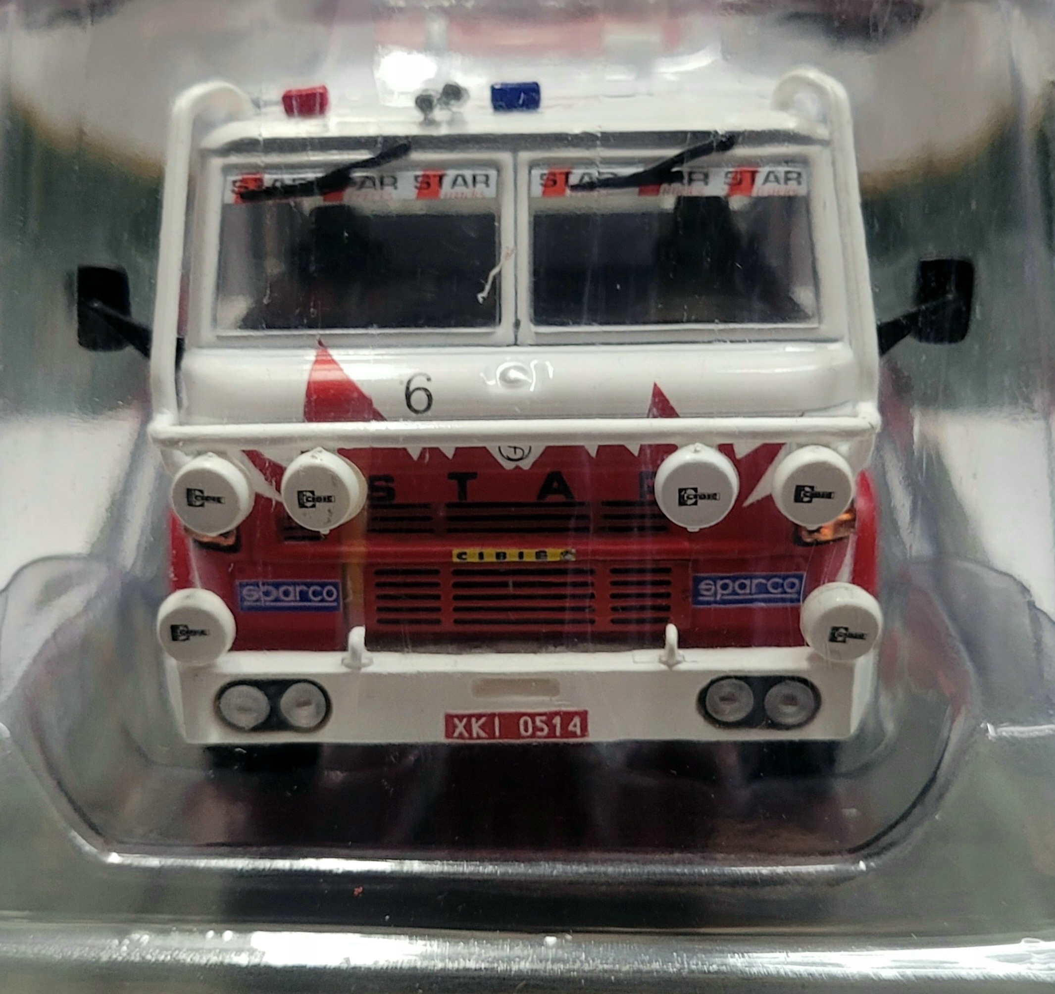 KULTOWE CIĘŻARÓWKI PRL-u NR 83/2024 - STAR 266 4X4 UNISTAR ISSN 9791220905565