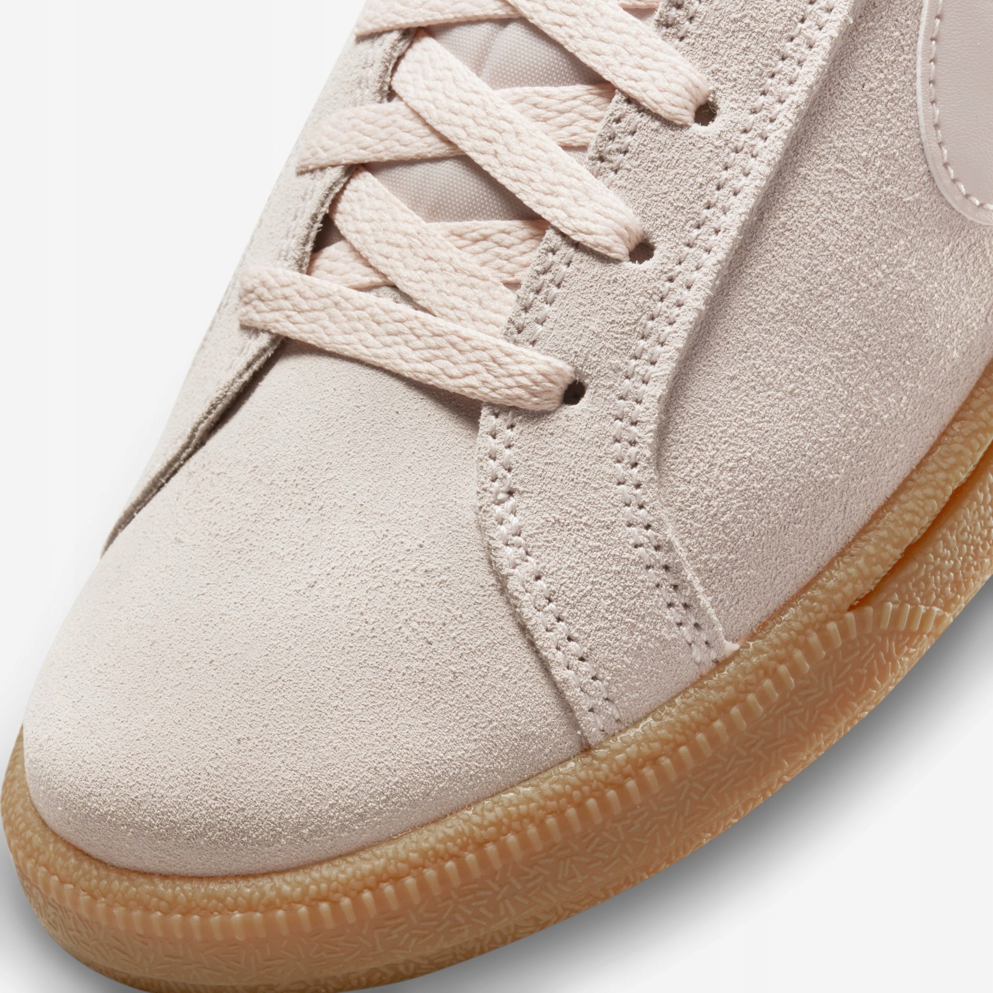 BUTY DAMSKIE NIKE SPORTOWE COURT ROYALE ROZ 38 Model WMNS NIKE COURT ROYALE SUEDE