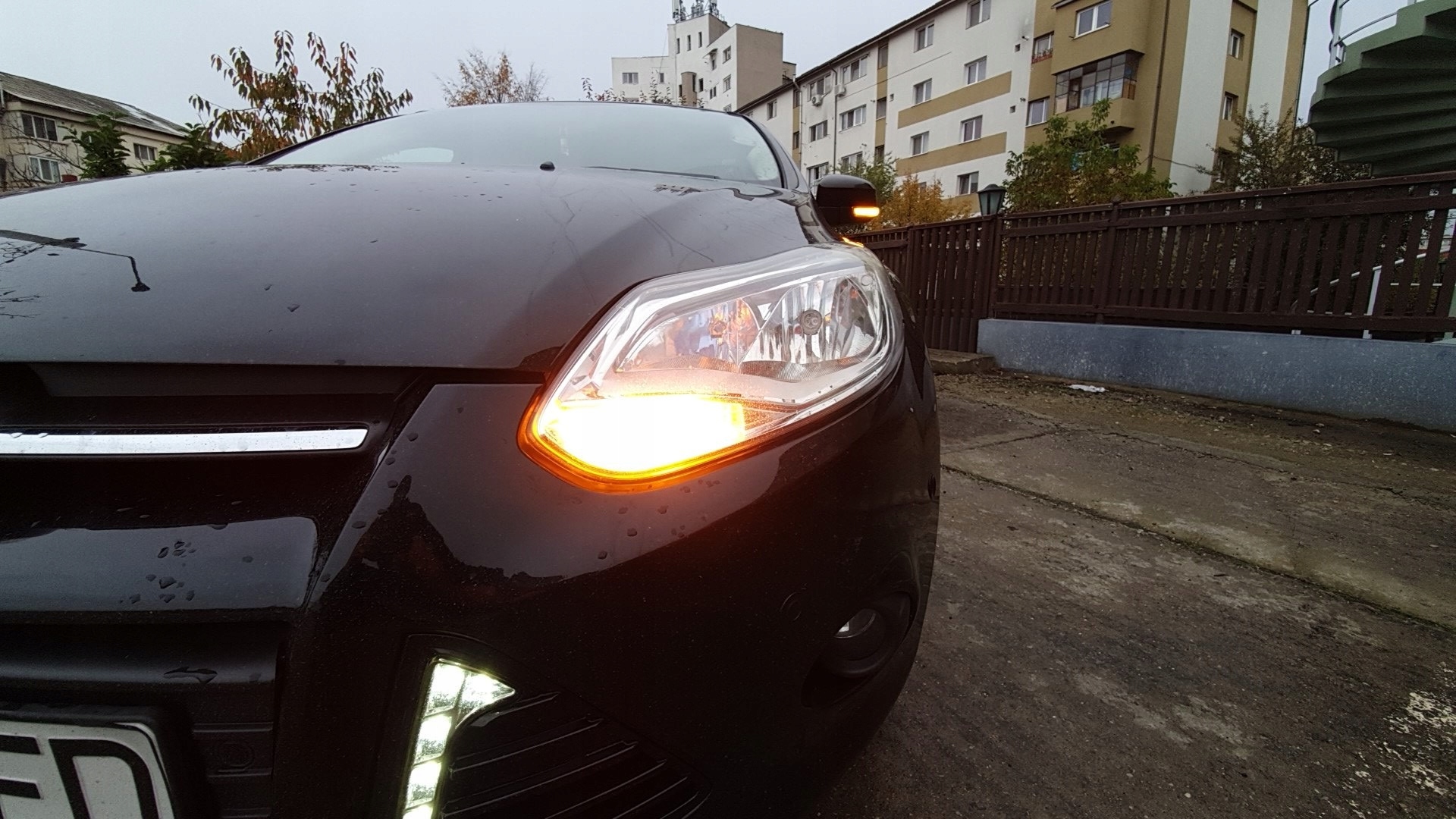 ŻARÓWKA P21W 144 LED POMARAŃCZOWA 4014 BA15S Typ P21W / BA15s