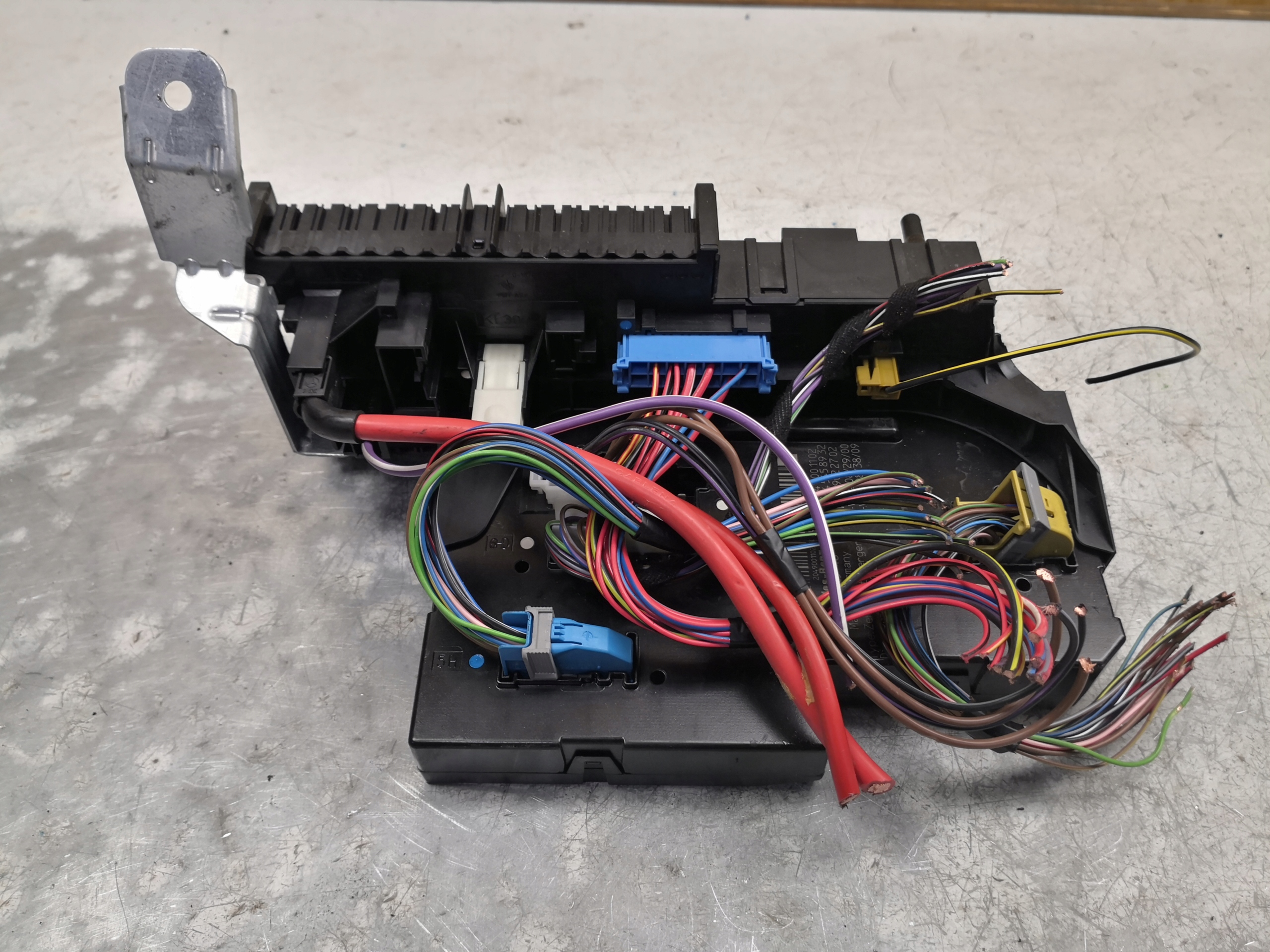 control unit module SAM MERCEDES W204 2049001102