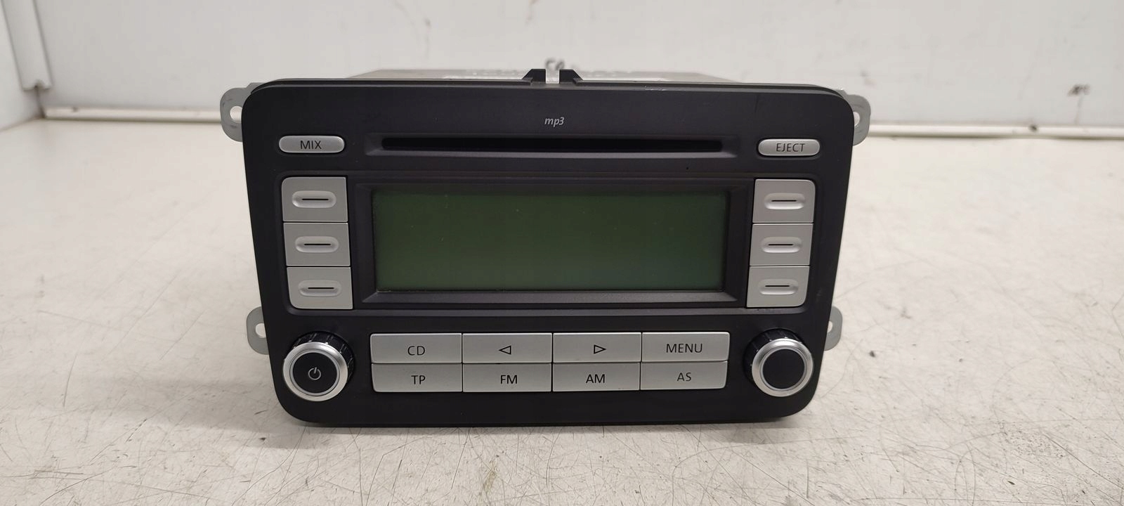 Radio kod VW Touran e LIFT 1,4 TSI