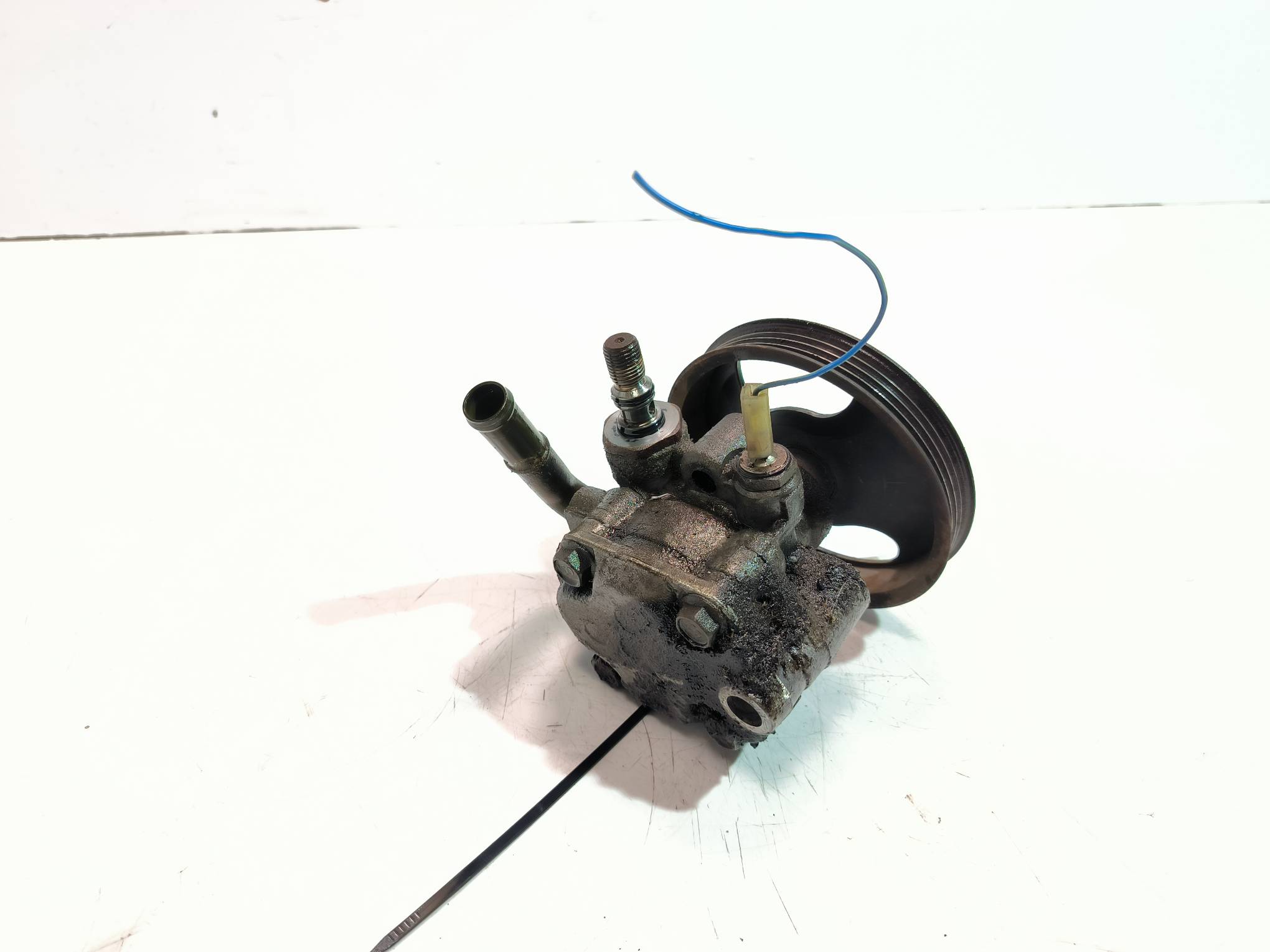 servo pump MAZDA DEMIO and