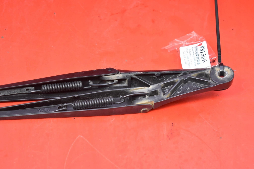 wiper arm front EU SKODA FABIA 3 III 14-18