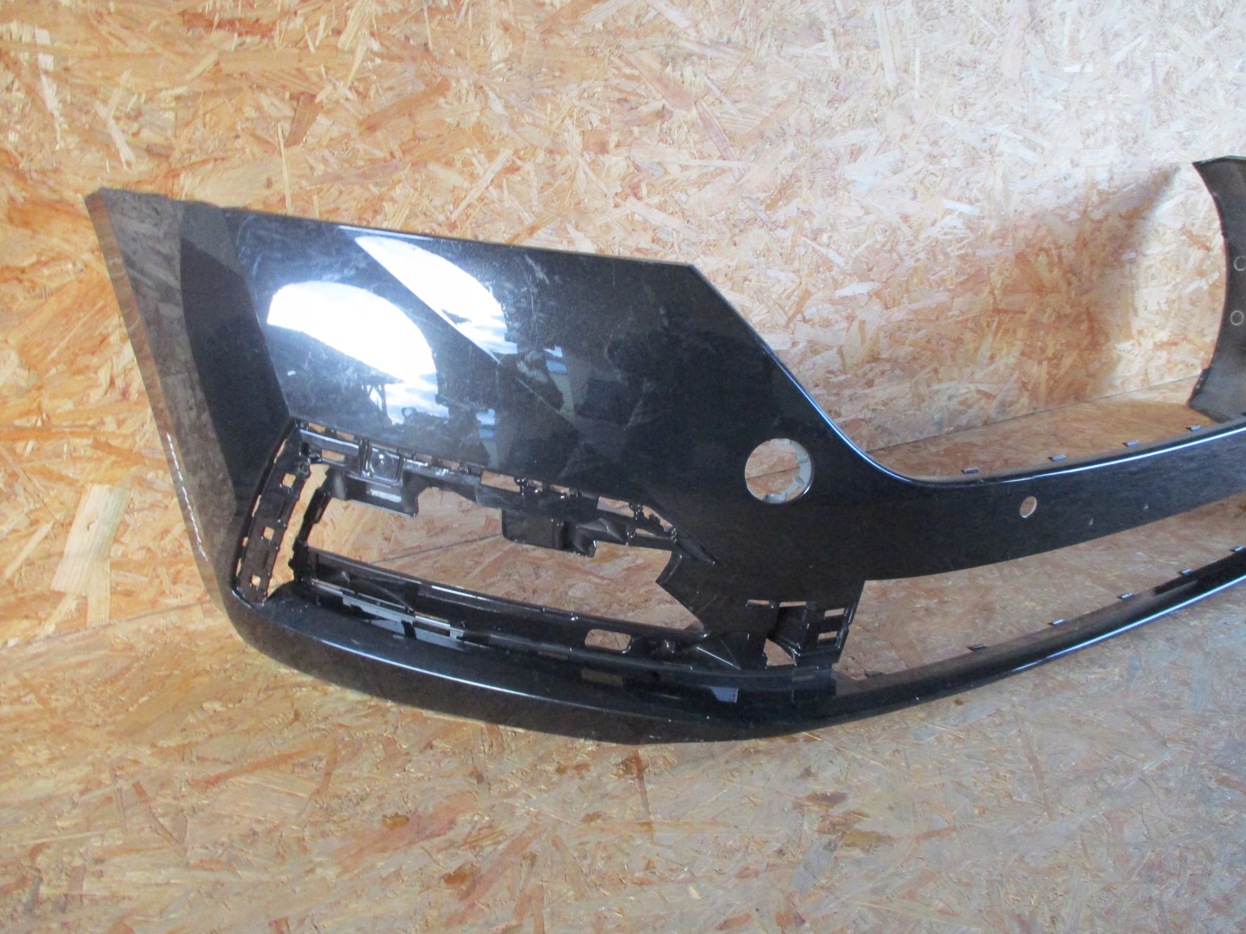 front bumper SKODA OCTAVIA IV 5E3