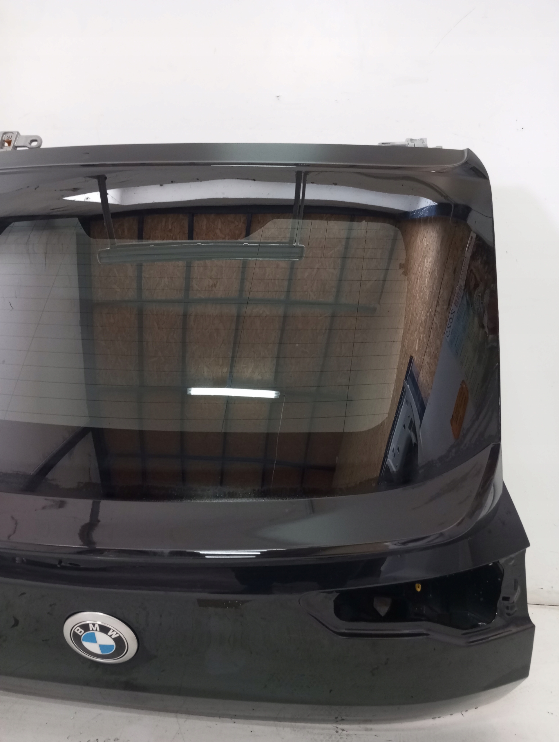 trunk door BMW X2 U10 24R below KAMERE