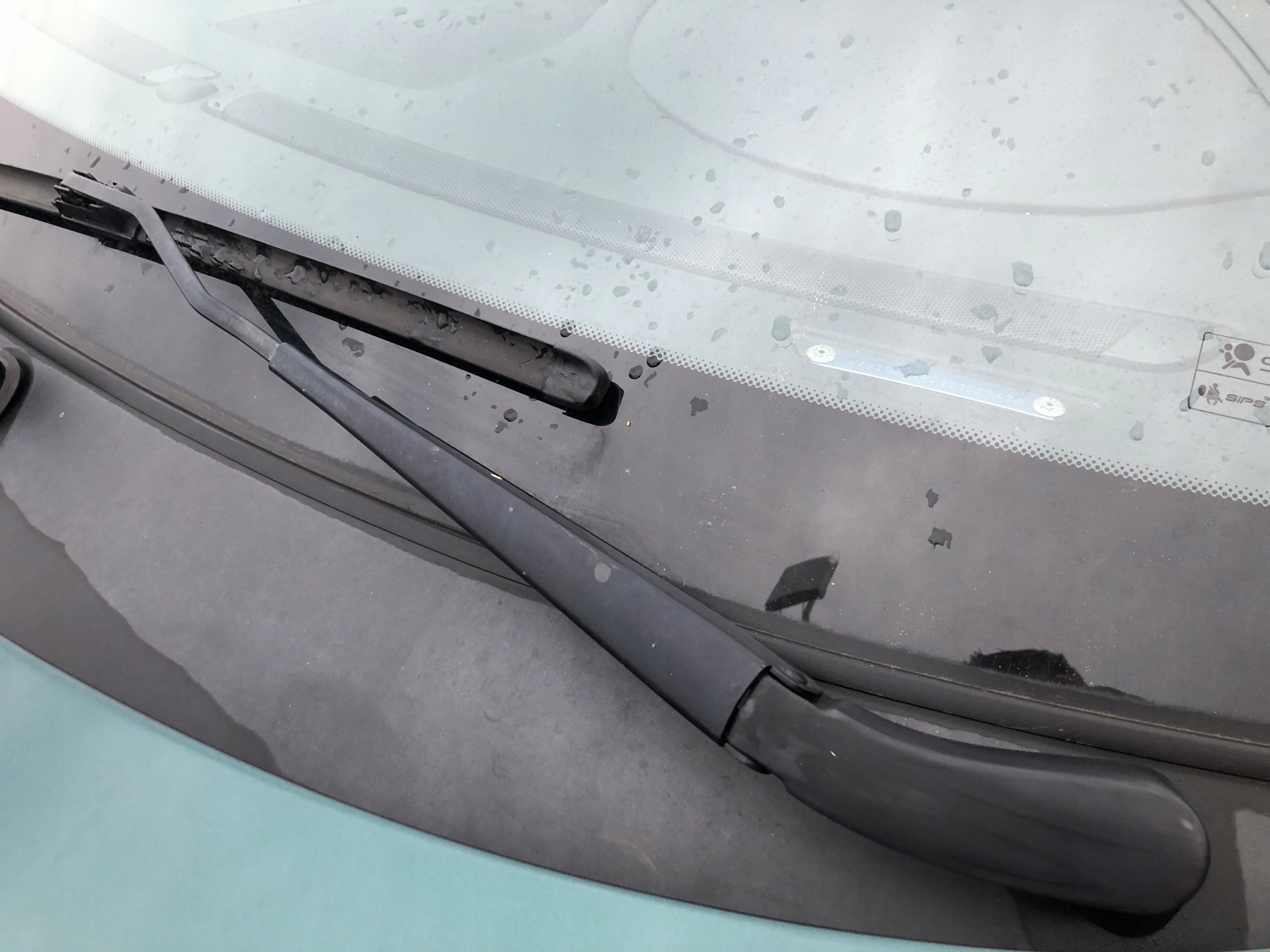 WYCIERACZKI RAMIONA VOLVO S60 V70 XC70 LEWA PRAWA