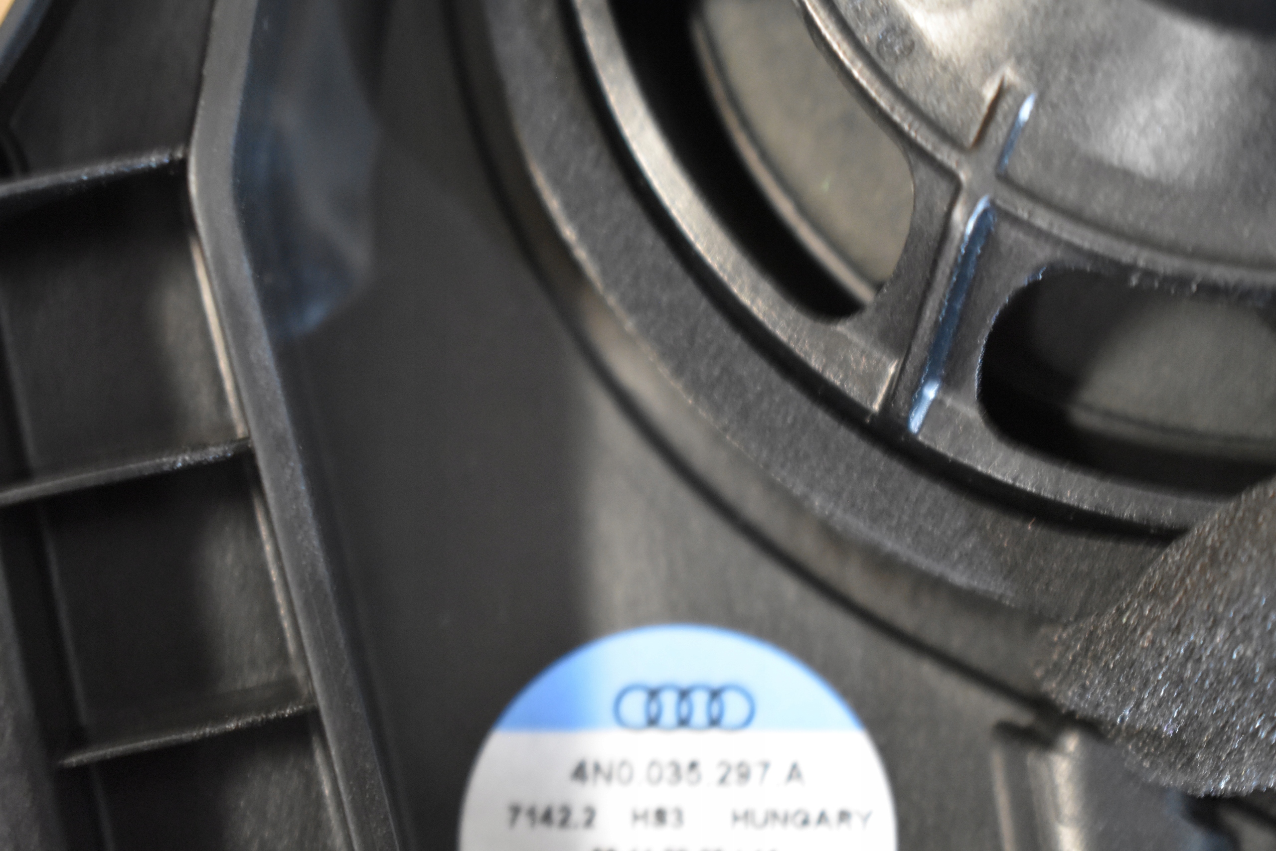 IDEALNY speaker door bang & OLUFSEN left front AUDI A8 D5 1