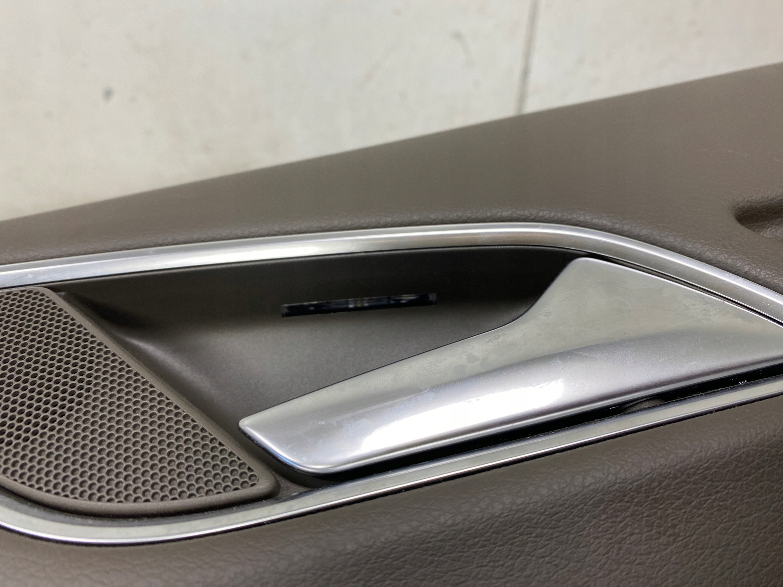 AUDI Q3 8U side upholstery right rear part BRAZ BANAN EUROPA