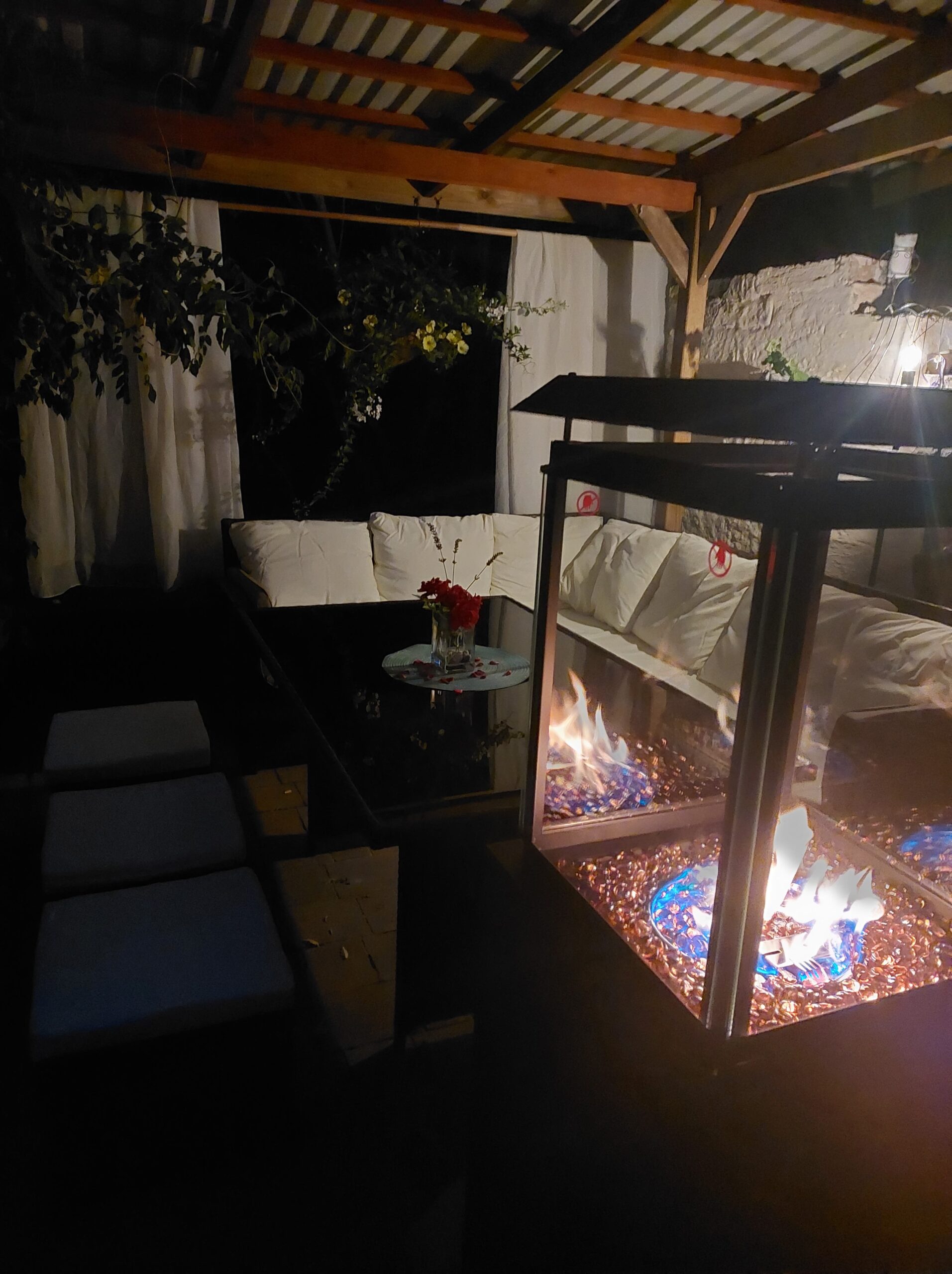 PARASOL GRZEWCZY KOMINEK TARASOWY OGRZEWACZ GAZOWY OGRÓD BALKON TARAS Styl nowoczesny