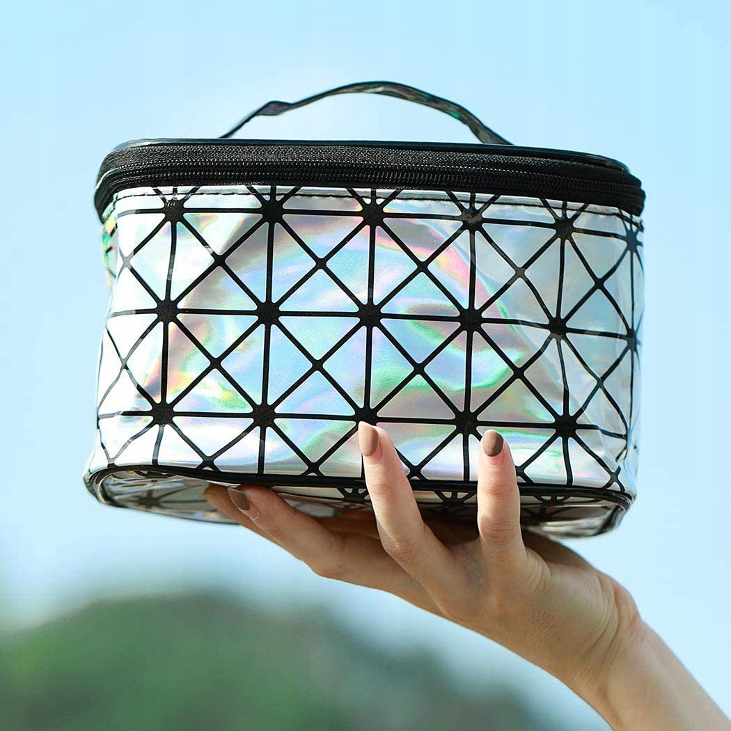 KOSMETYCZKA MAŁA DO SAMOLOTU KUFEREK KOSMETYCZNY ORGANIZER PODRÓŻNY Wielkość mała (nie mieszcząca A4)