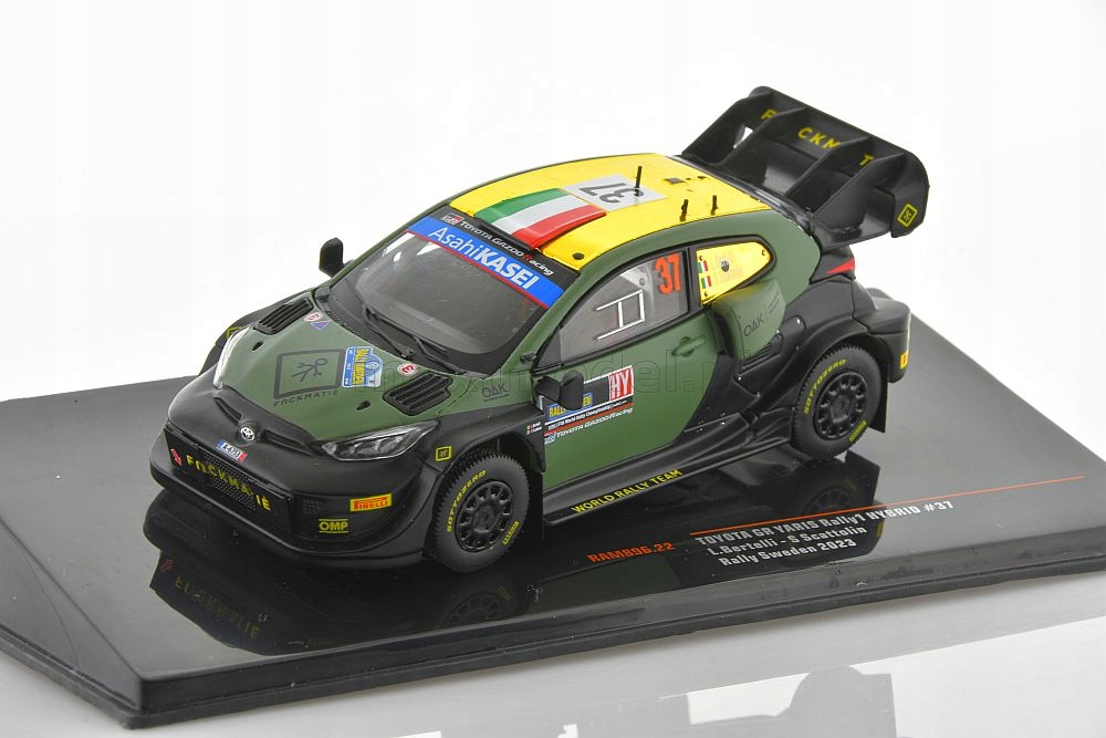 Toyota zelená Yaris L.Bertelli/ Rally 2023 1/43 ixo