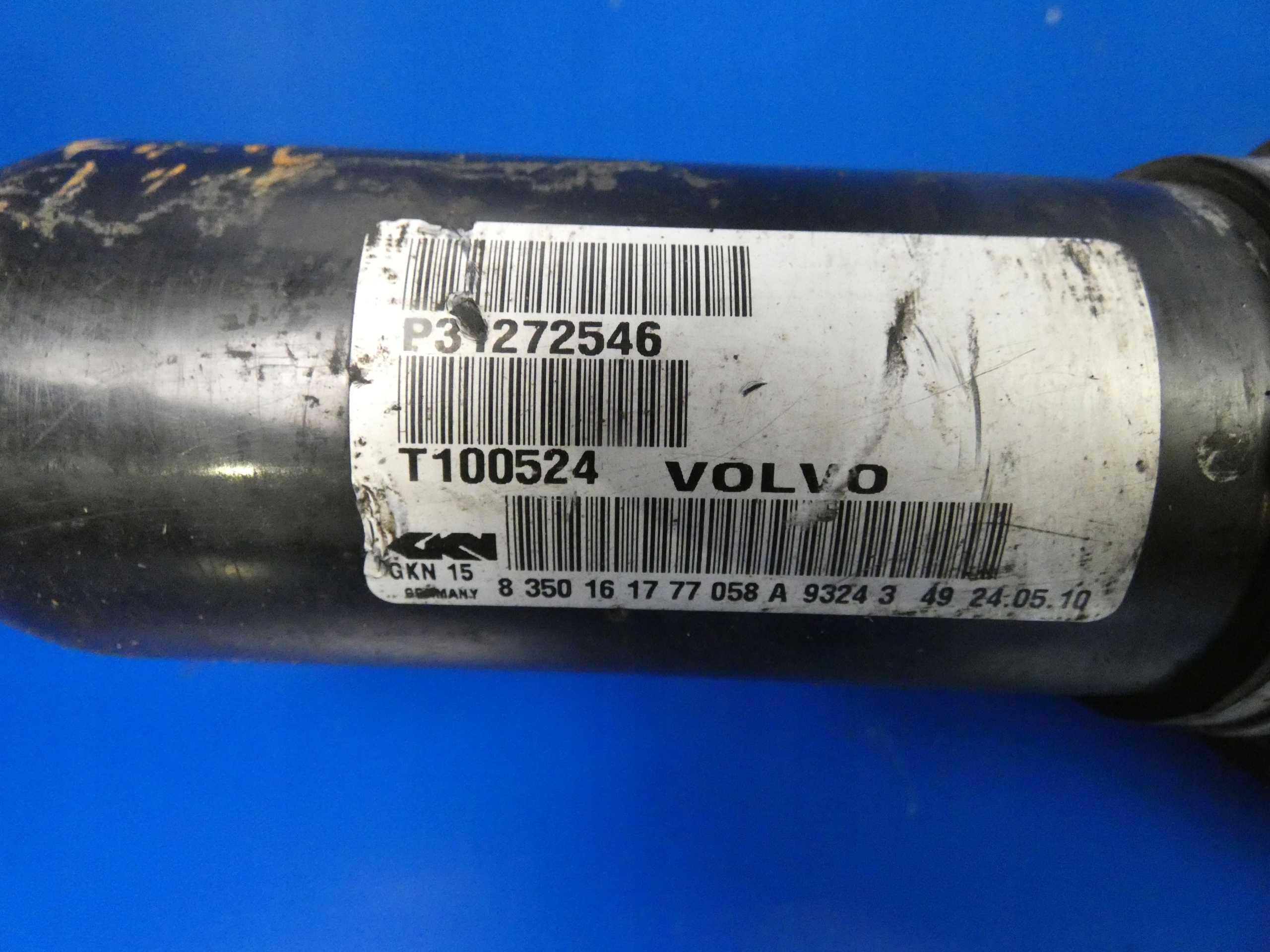 VOLVO XC60 2.4 D5 2.0 D3 semi-axis right AUTOMAT