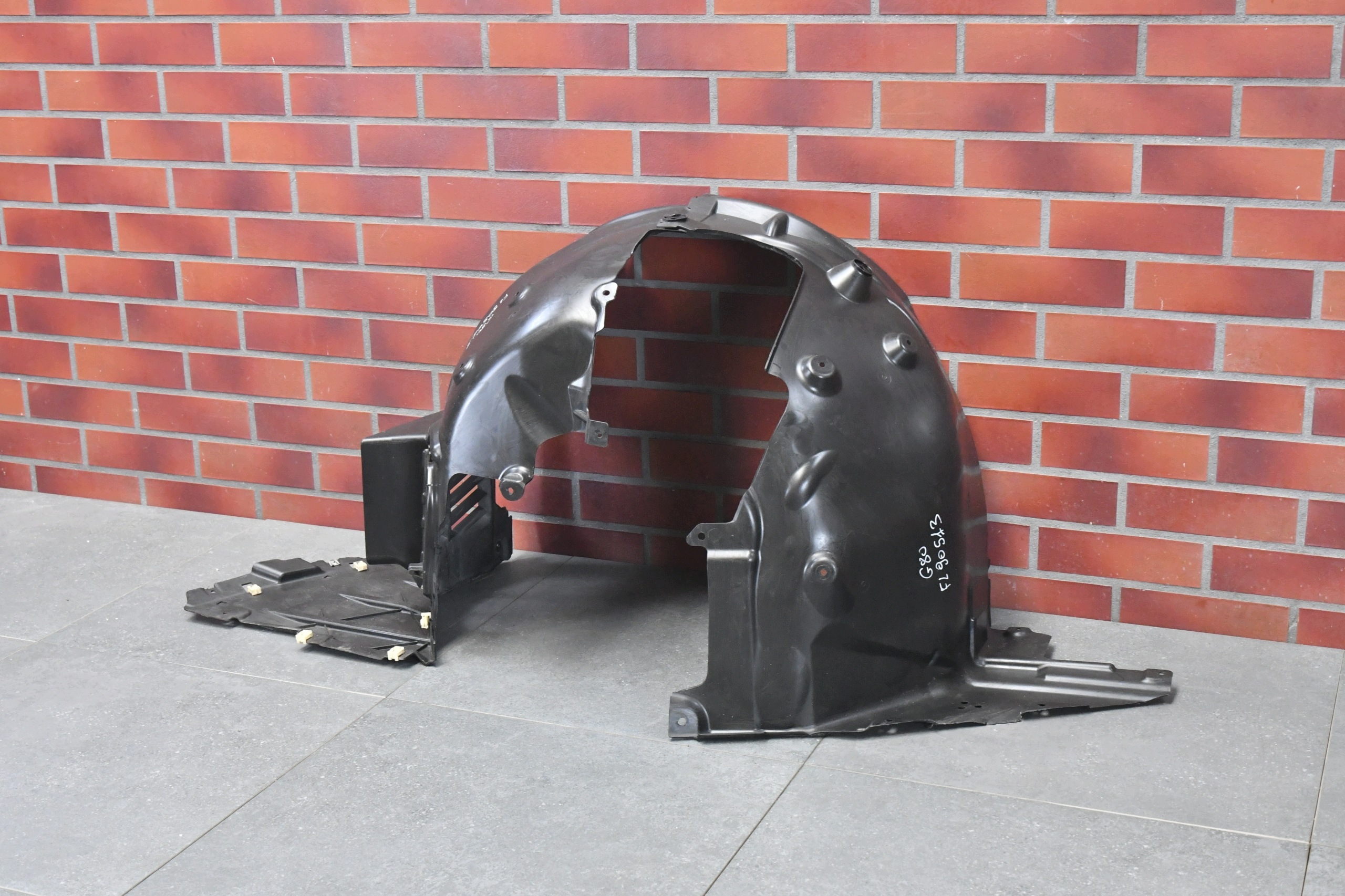 mudguard right front front cover BMW M3 G80 G81 M4 G82 G83 5000km