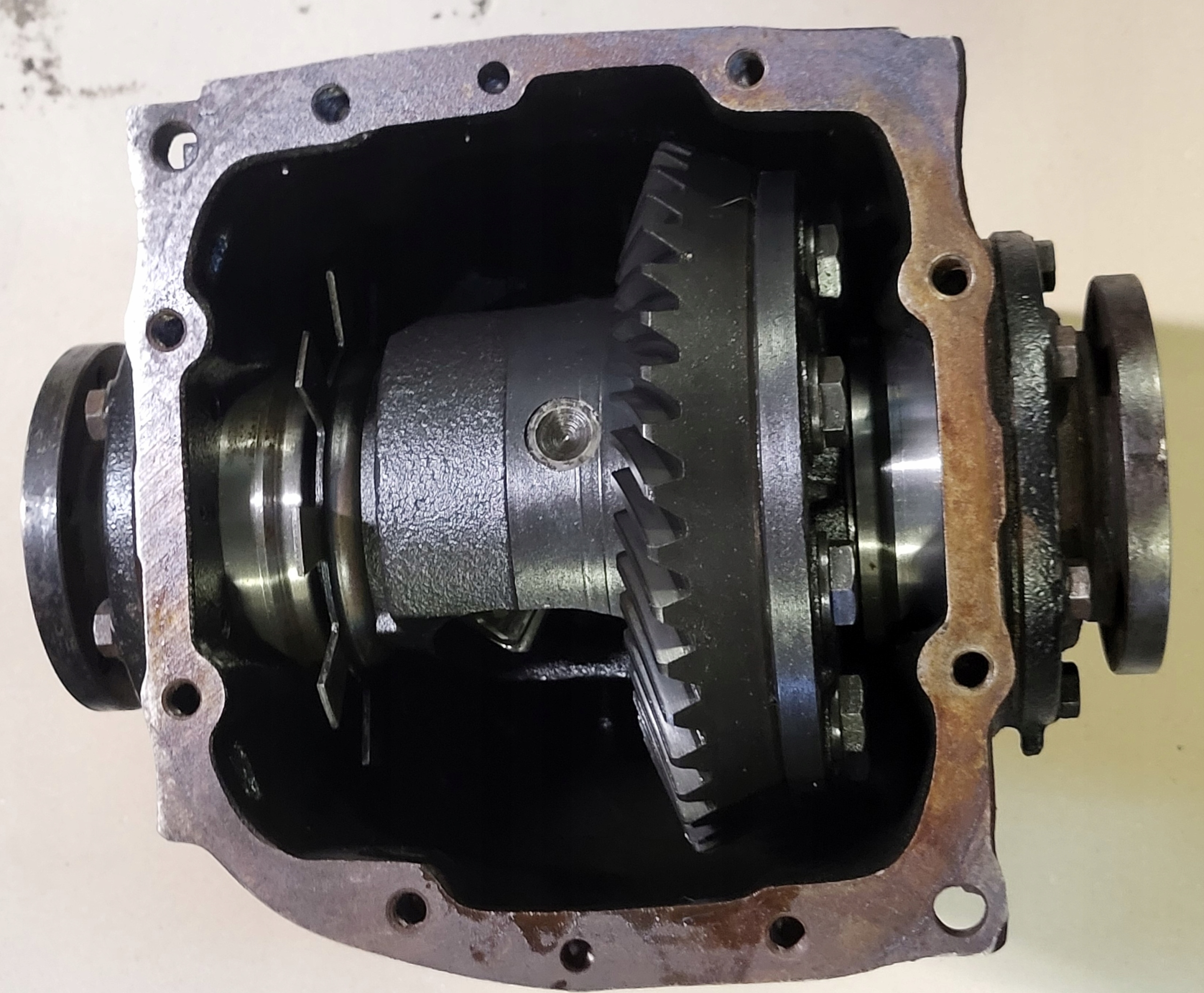 differential rear diff BMW OE 1428141 DUZA GLOWA PRZELOZENIE 3.07