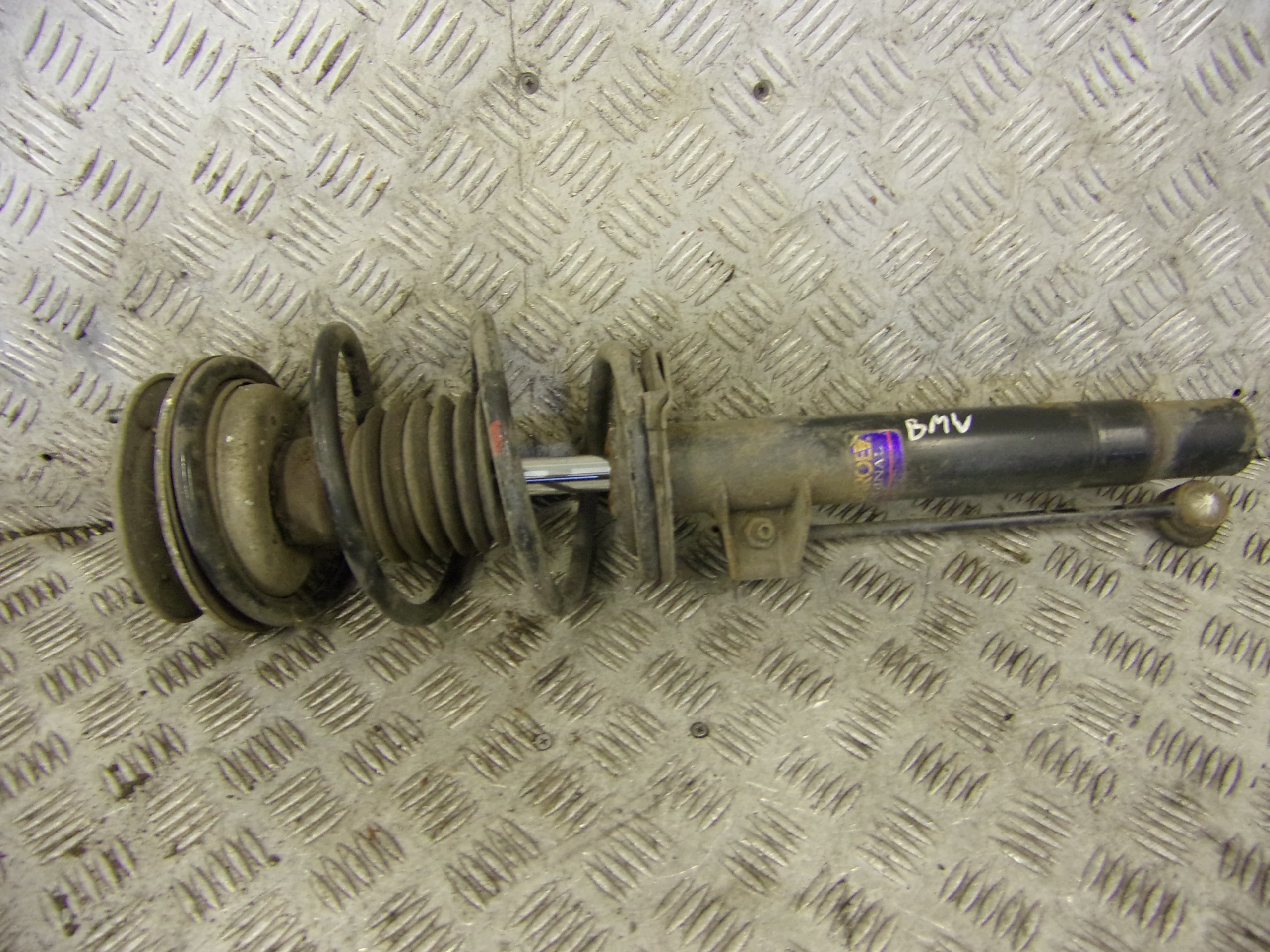 MCPERSON right front front BMW E46 MONROE G16772R