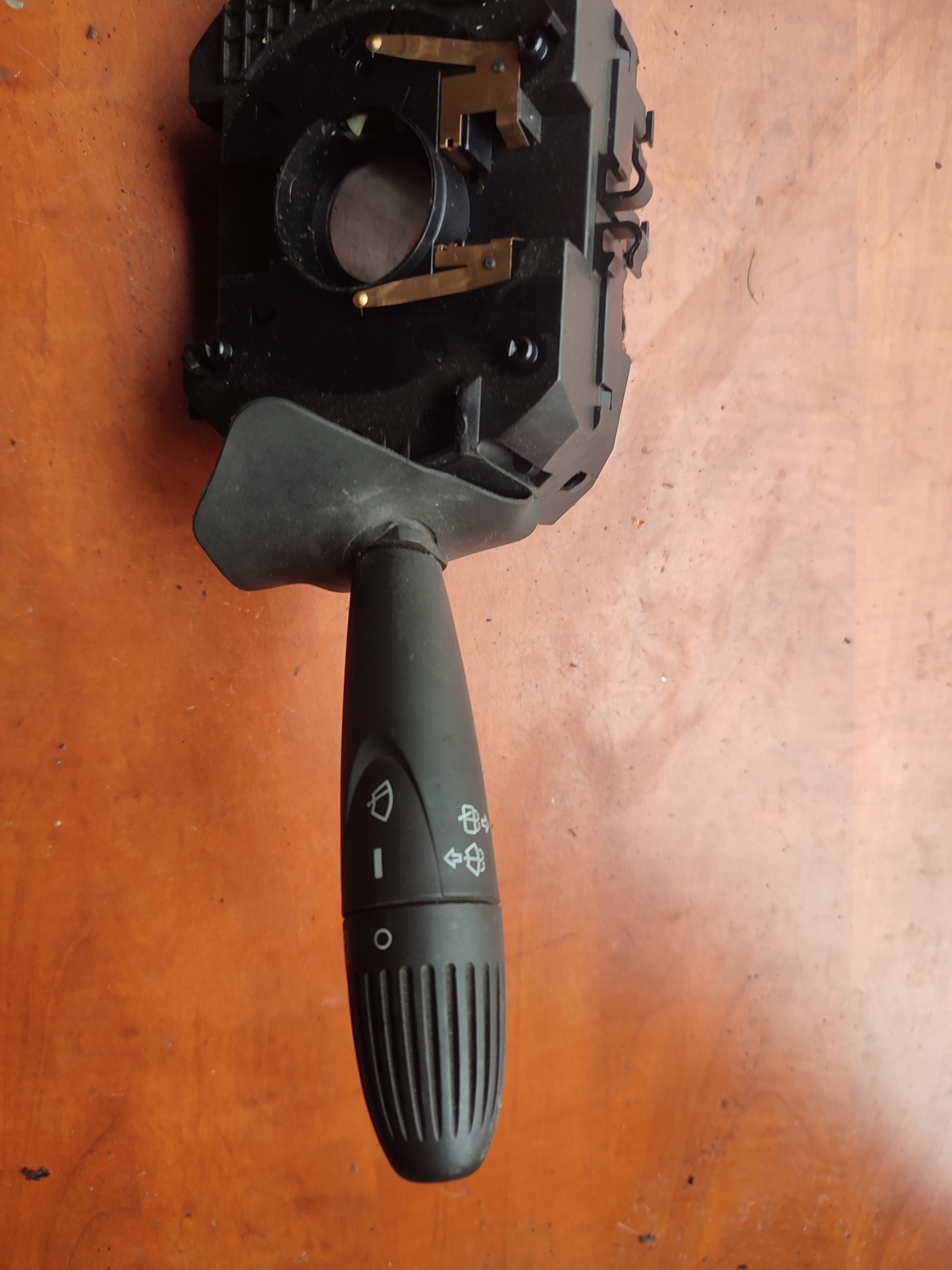 DEVIO LUCI TERGICRISTALLO TERGI FIAT PUNTO A223