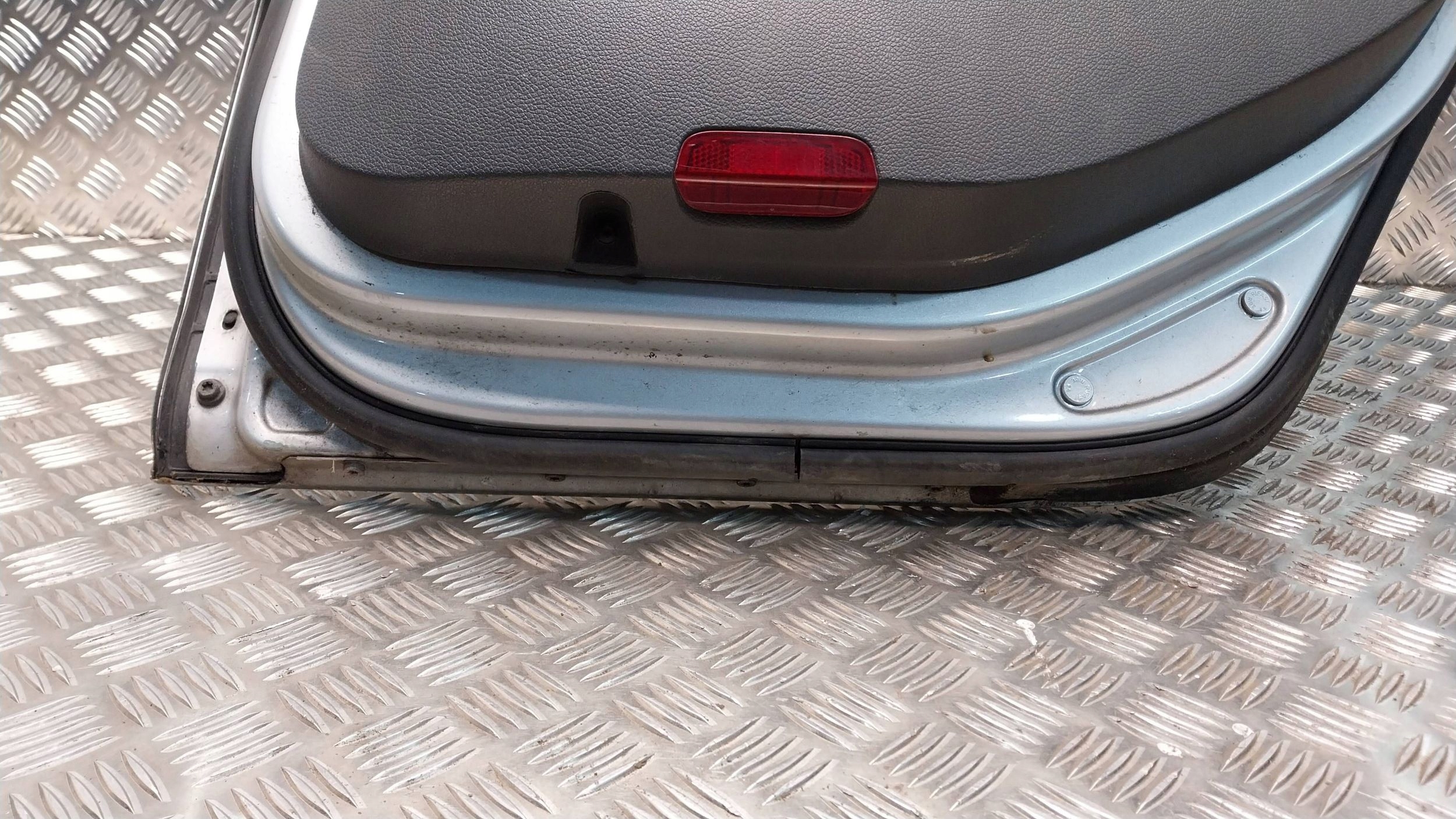 Portière Arrière Droit VW GOLF V HATCHBACK 03