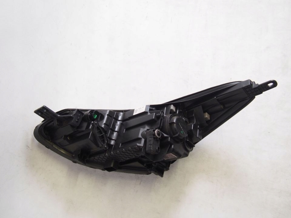 Kia Sportage 4 IV 18r Fullled Reflektor right light right