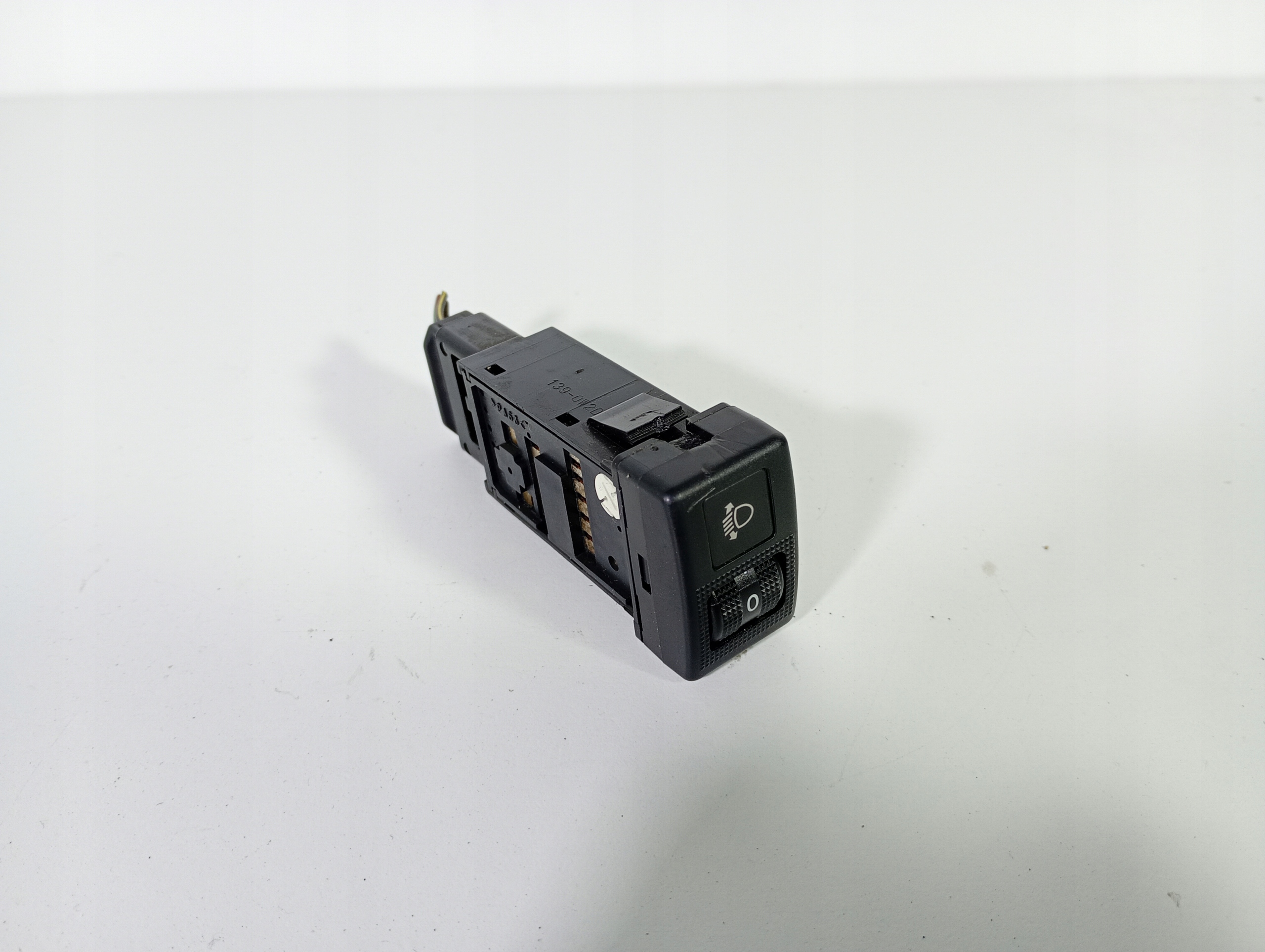 Mazda 6 VI 02-08 switch switch REGULACJA PANEL of the lights OE 134139