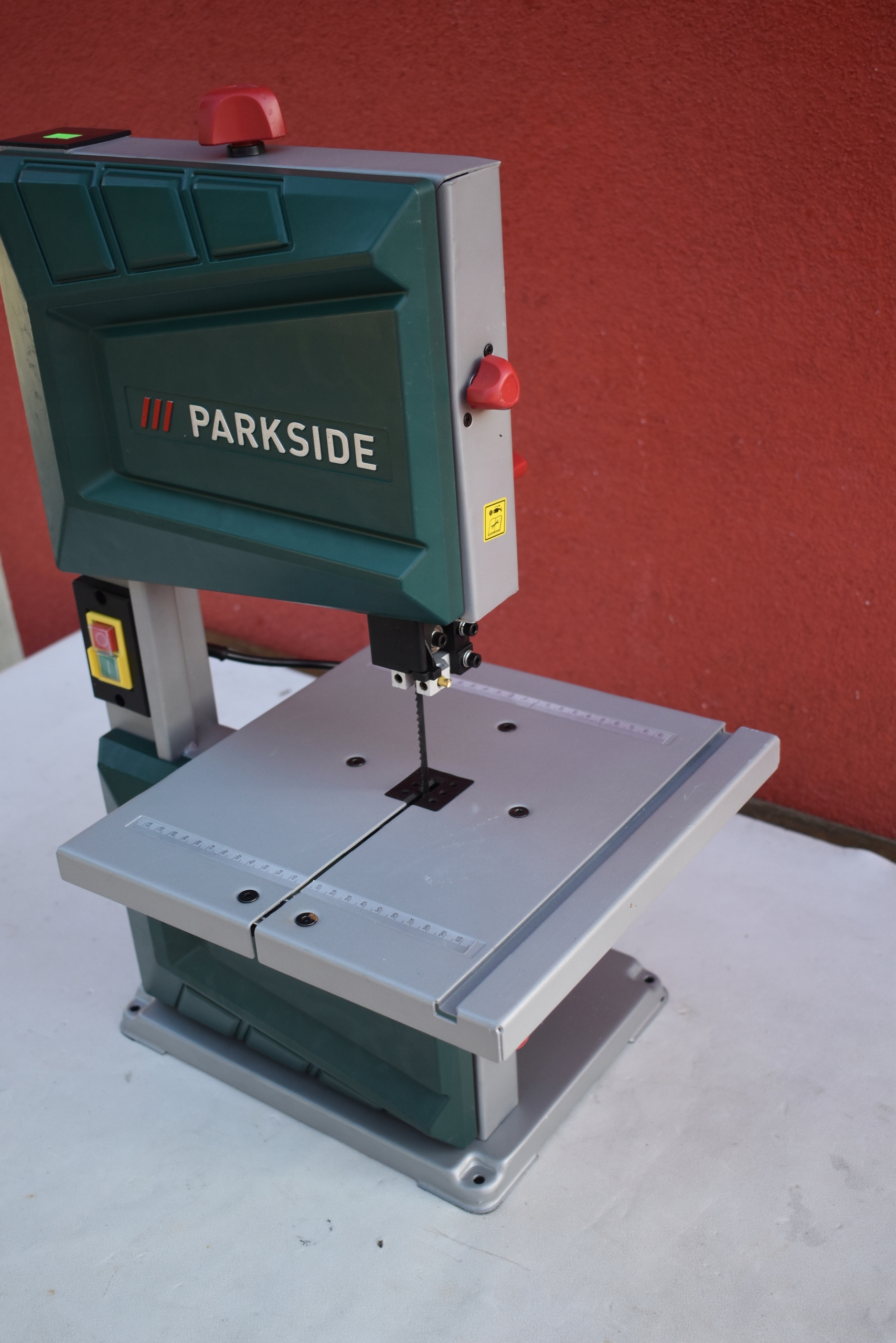 Стрічкова пила Parkside 350 Вт Серія PBS