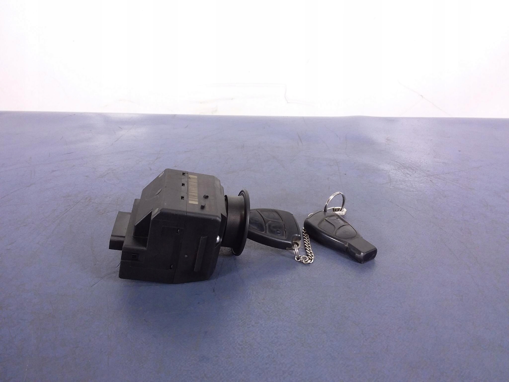 MERCEDES C W203 STACYJKA KLUCZYK 2095451708 Producent części Mercedes-Benz OE