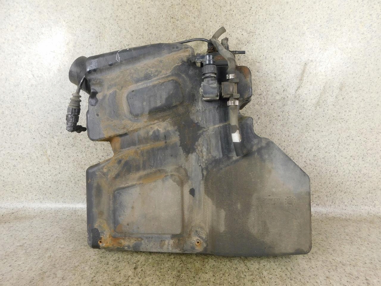 5001865724 - БАК ADBLUE RENAULT MIDLUM DXI 20766733