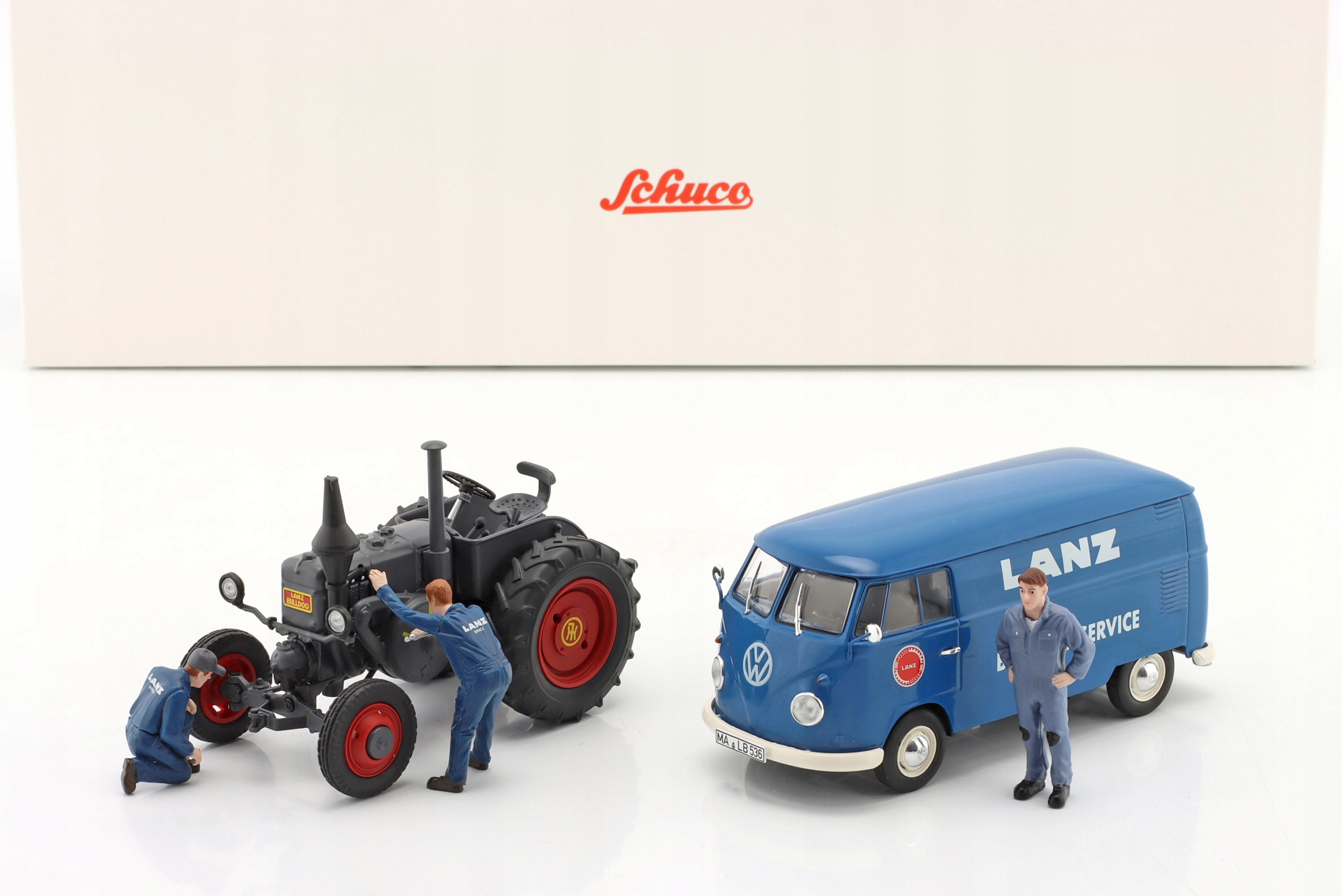 Schuco Volkswagen T1b Van Lanz Assistance Bulldog Tractor 1956 1:32