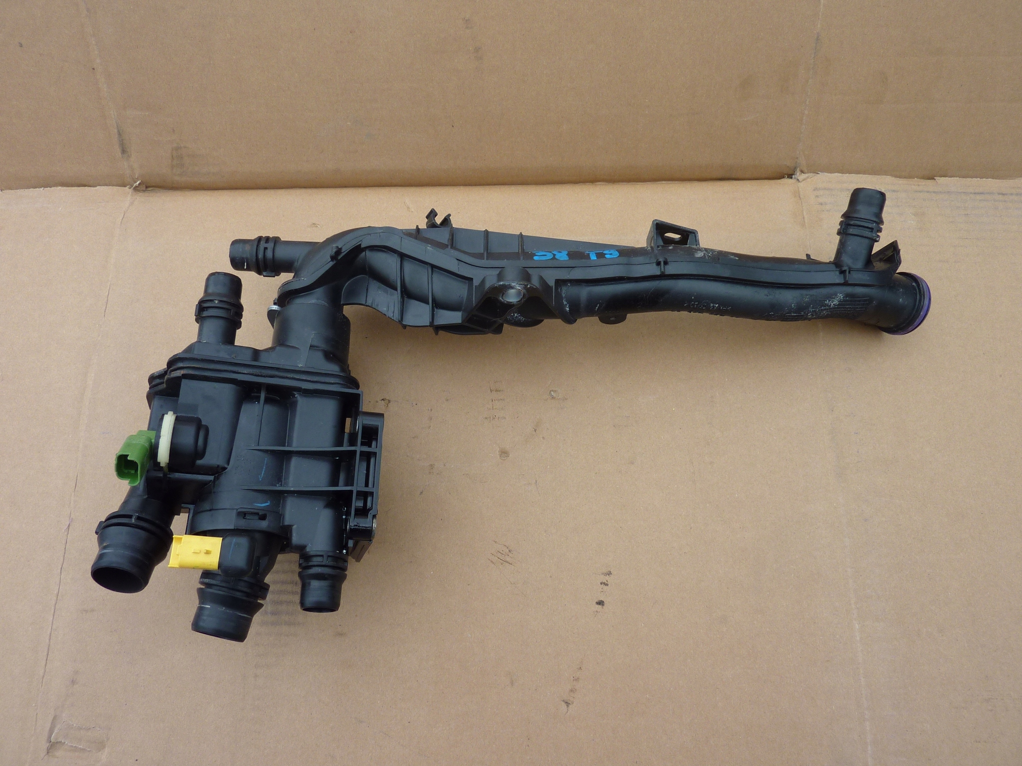 9812131480 - Корпус термостата PEUGEOT 308 T9 1.2 THP 18R