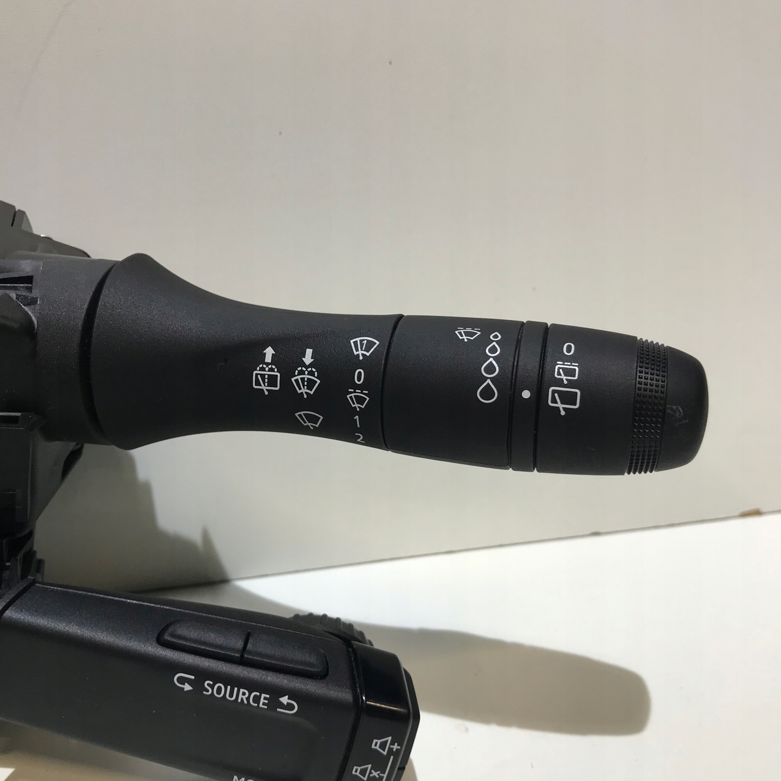 RENAULT CLIO V RING LEVERS 255678675R