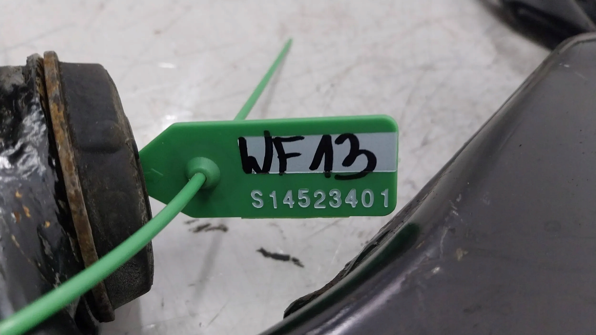 arm right front BV61-3A262-DAA FORD C-MAX MK2 FOCUS MK3