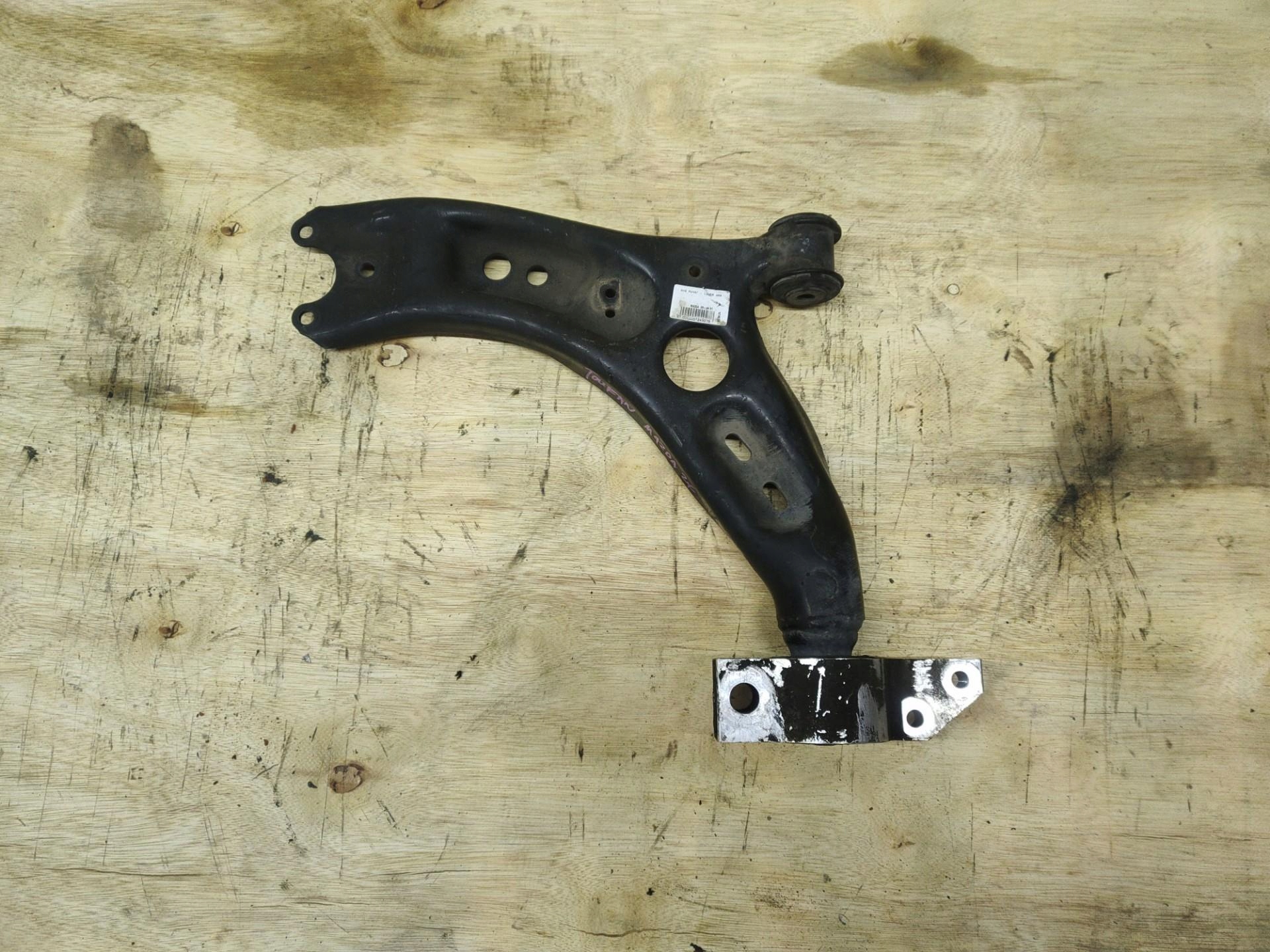 arm front left side Volkswagen Touran 2nd facelift 2013 1K0199231J