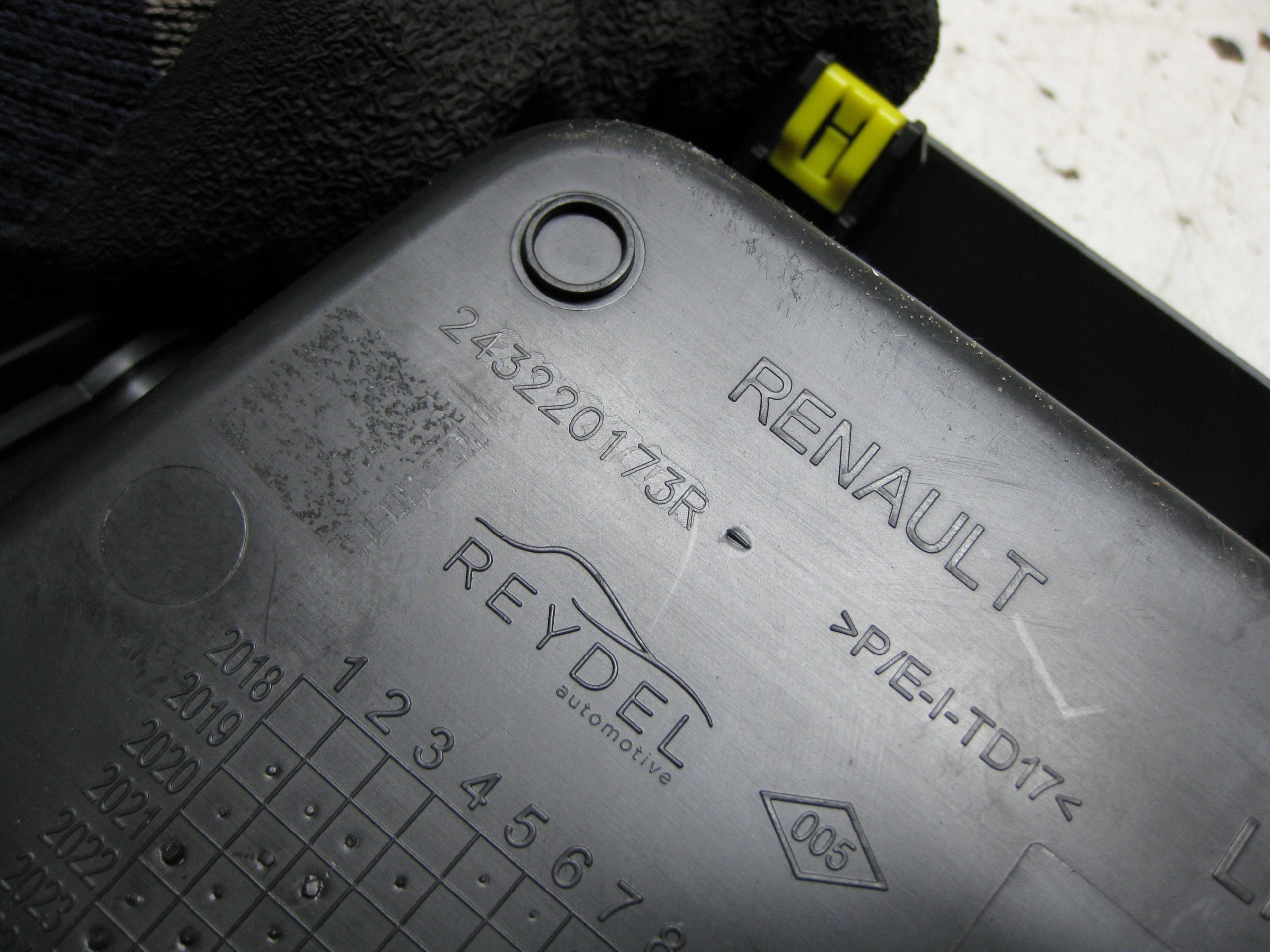 RENAULT MASTER III LIFT Copri OBD 243220173R