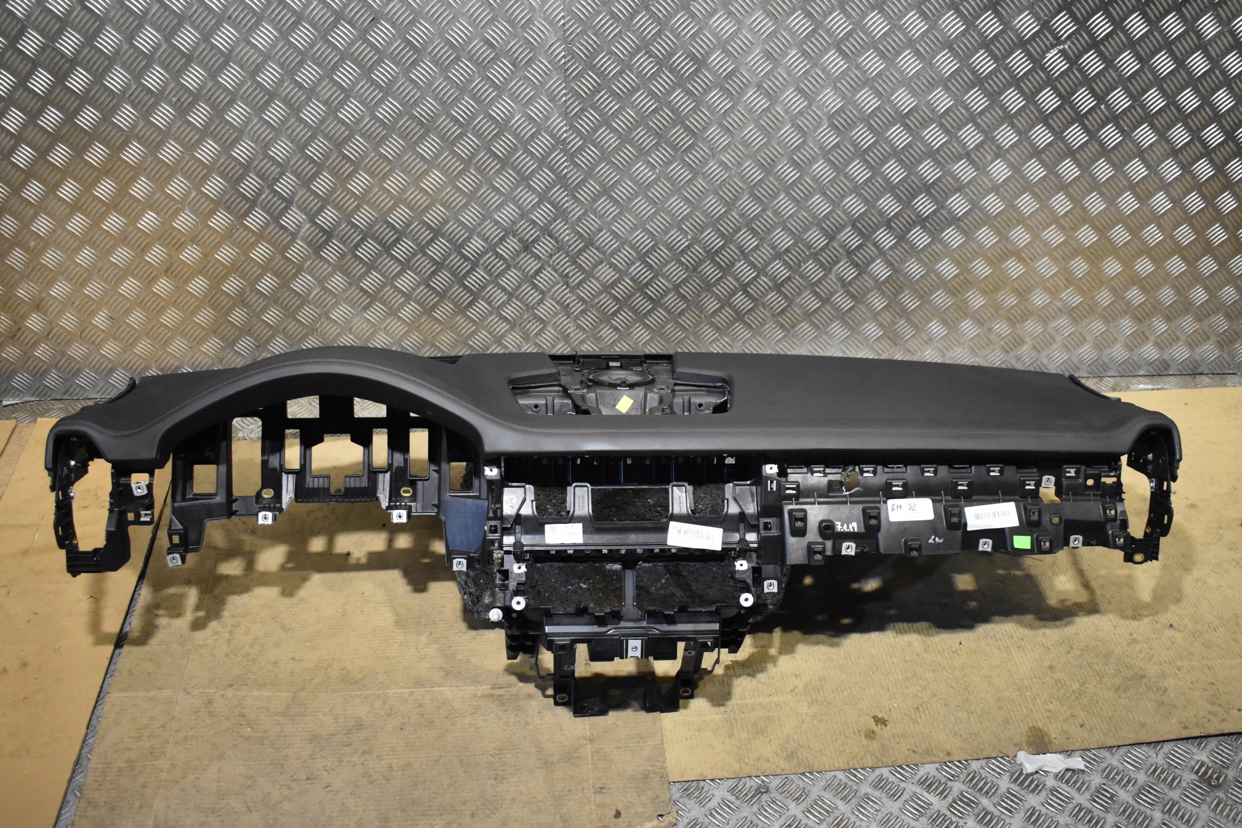 perfect condition console dashboard leather NAPPA HEAD UP PORSCHE CAYENNE 9Y 1