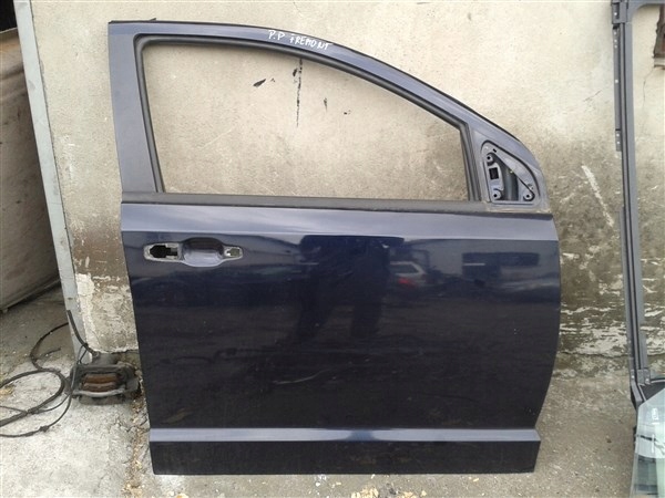 DRZWI PRAWE PRZEDNIE FIAT FREEMONT 11-