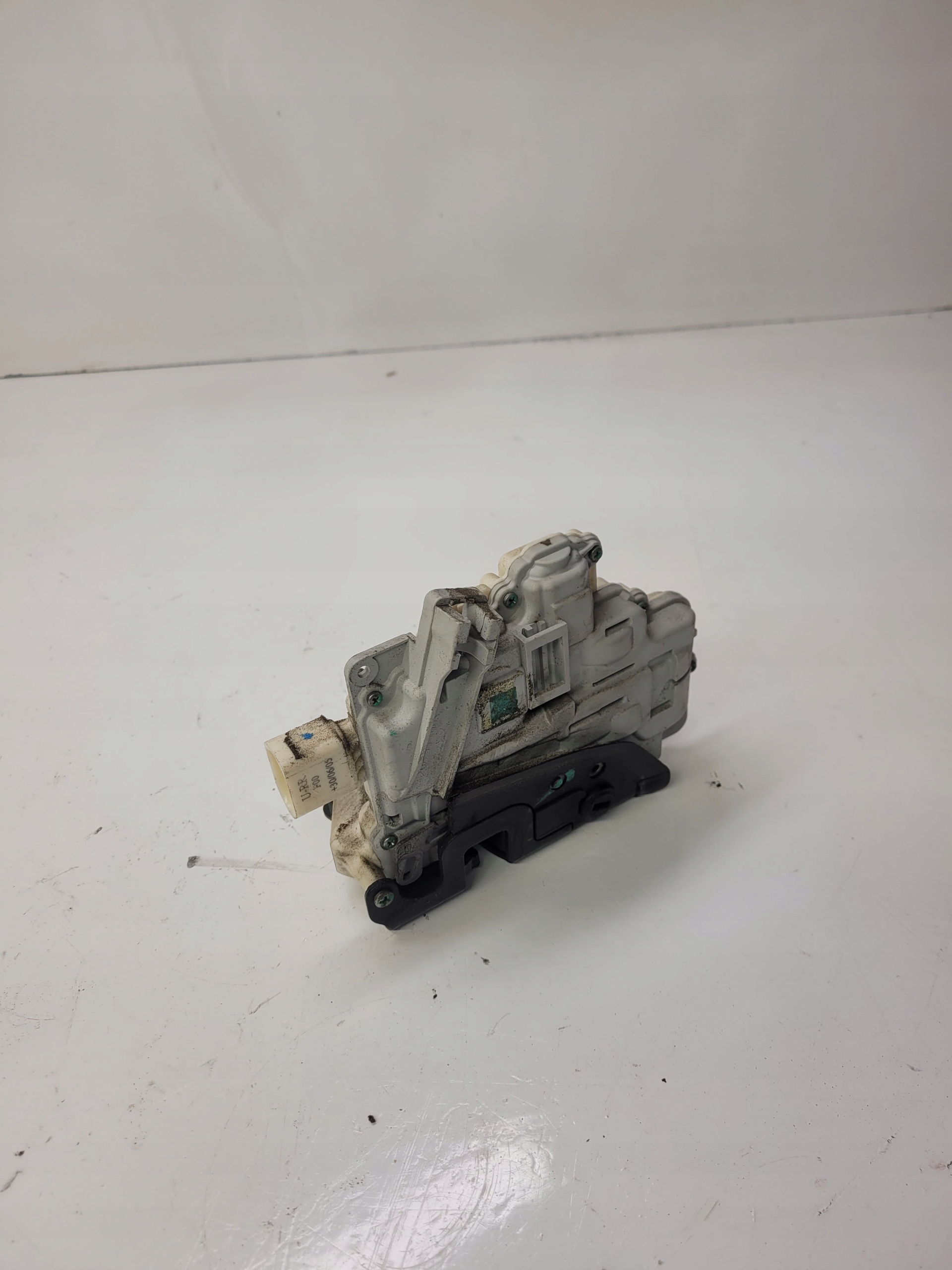 lock door right rear part AUDI A4 B6 B7 8E0839016AB
