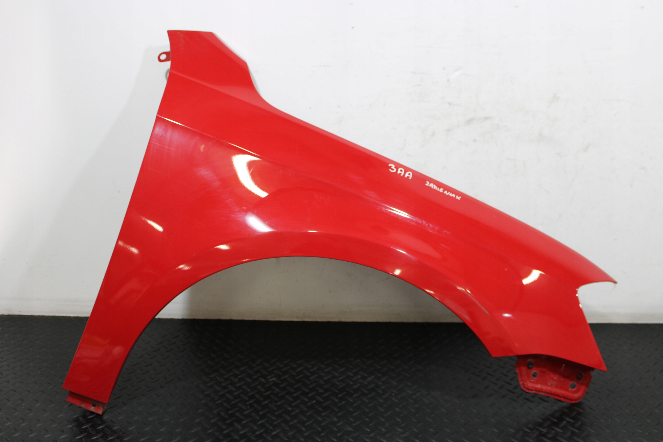 fender right front front VW PASSAT B7 3AA