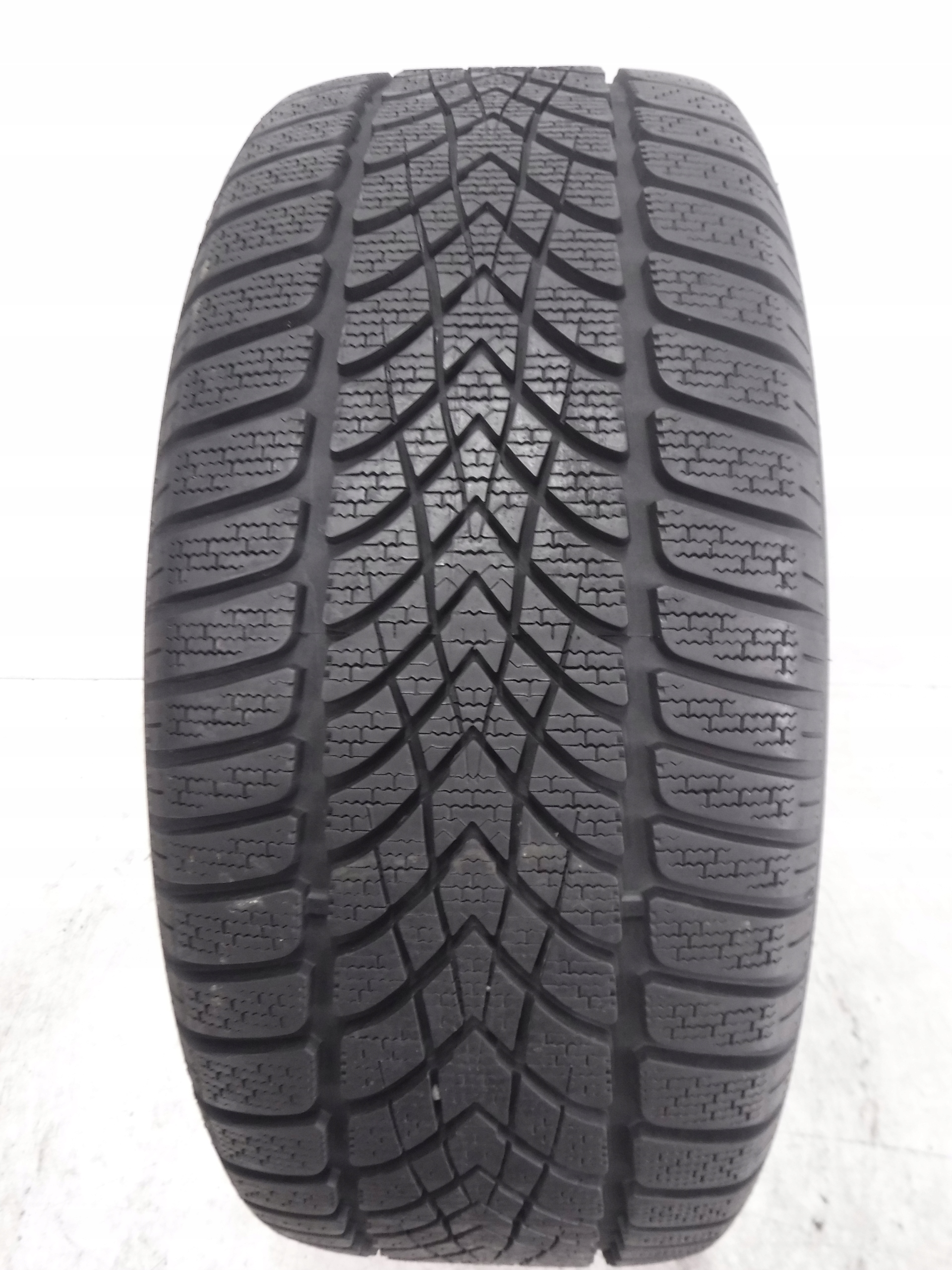 OPONA ZIMOWA 235/45/17 94H DUNLOP SP WINTER SPORT 4D MO M+S Sezon zimowe