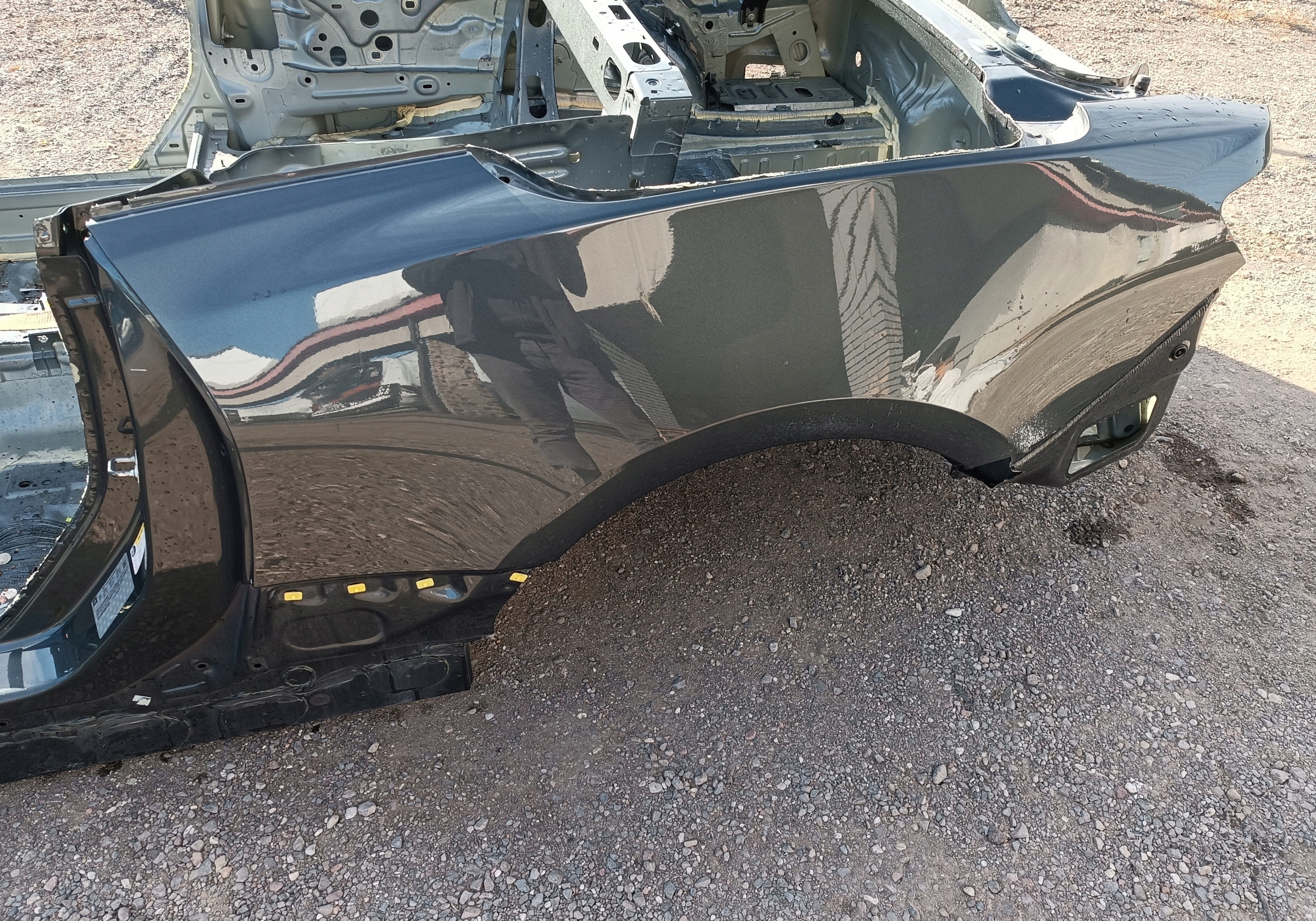 fender quarter left rear part rear left Chevrolet Camaro Cabrio 2016+