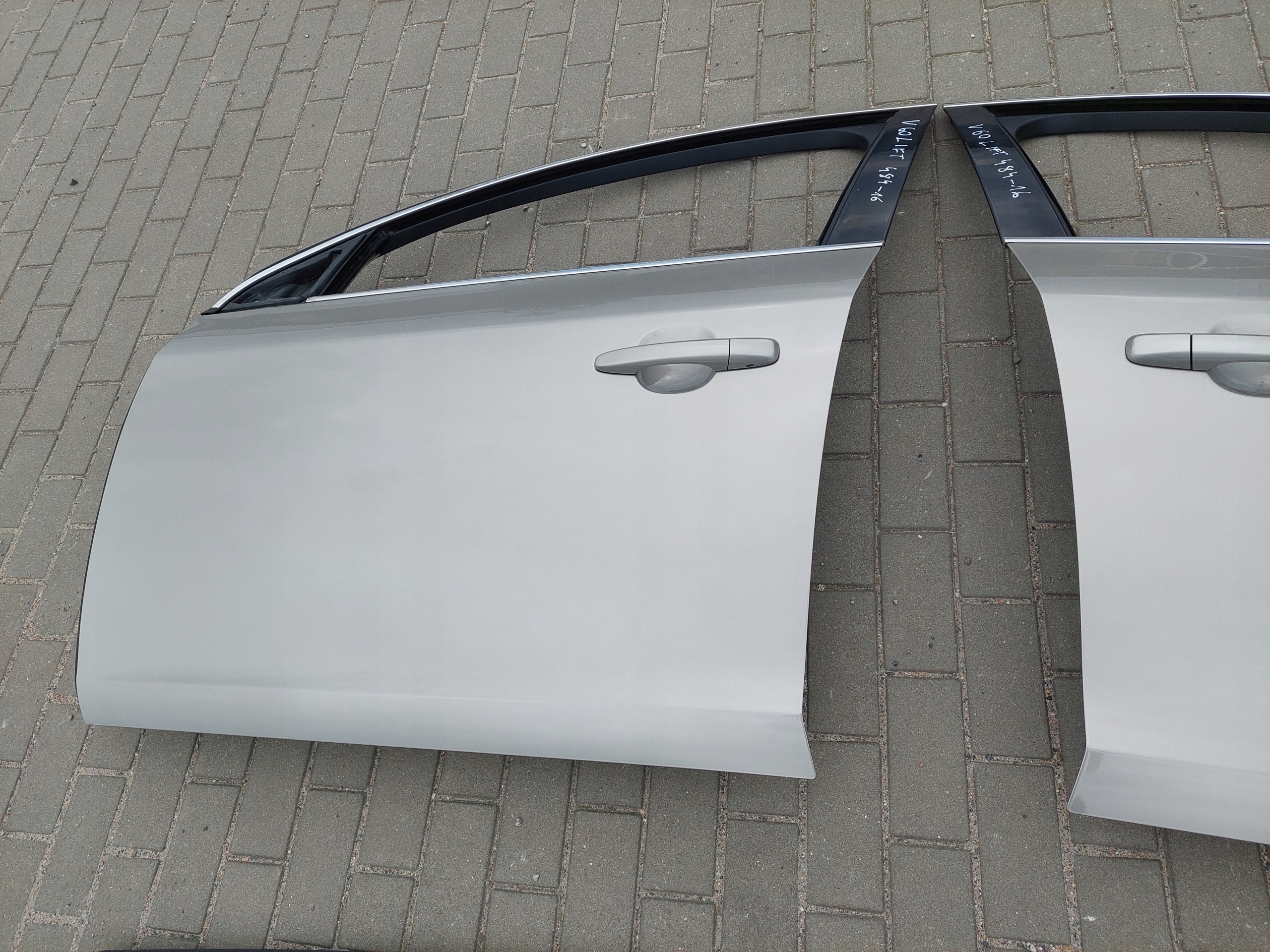 door front left front left VOLVO S60 II V60 and LIFT 484-16